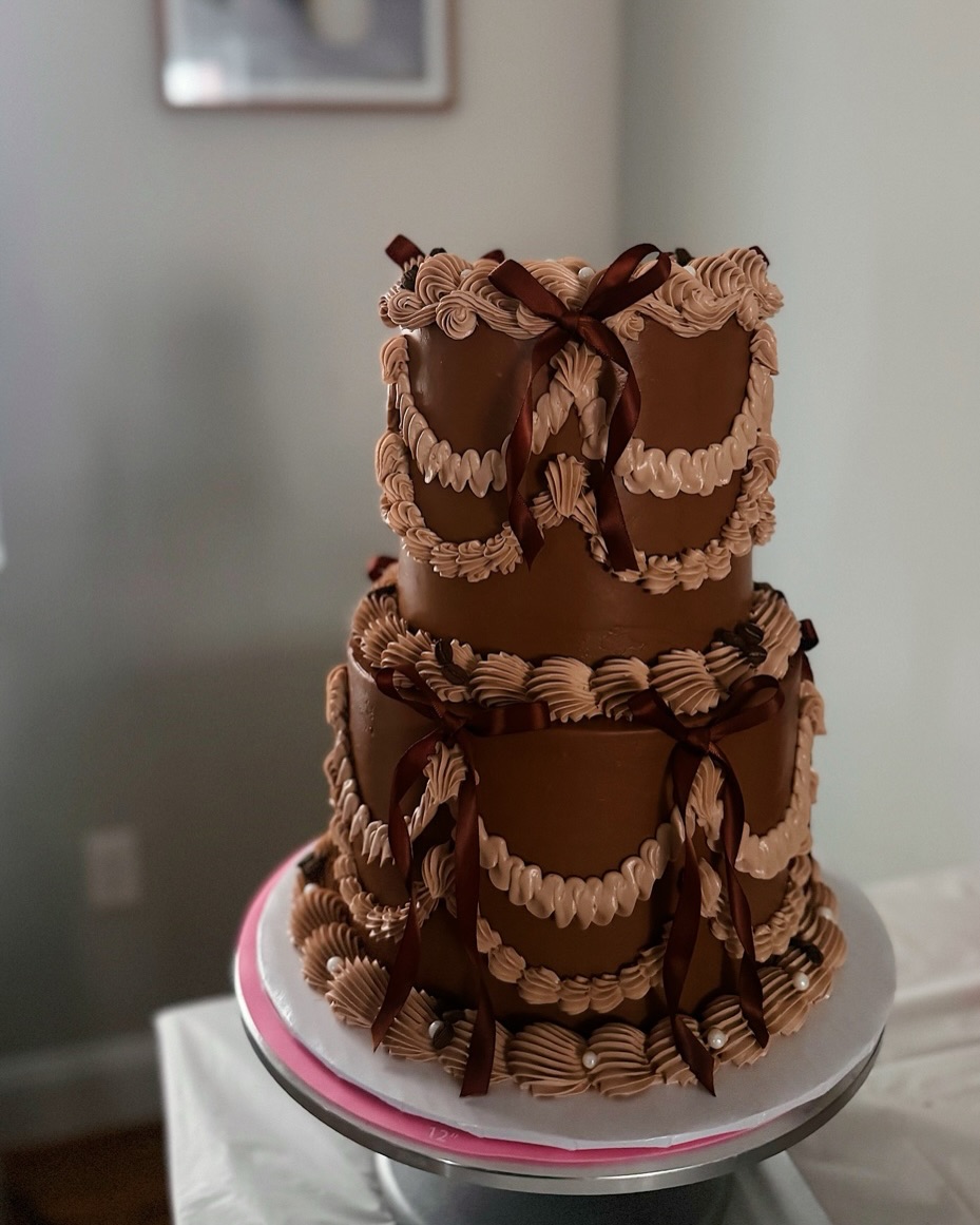 Baby Jacob is Brewing🤎☕️
The ultimate coffee- lover themed baby shower cake 🍼✨!!
#statenislandbakery #babyshowercake #espressobabyshower #nyccakes #vintagecakes