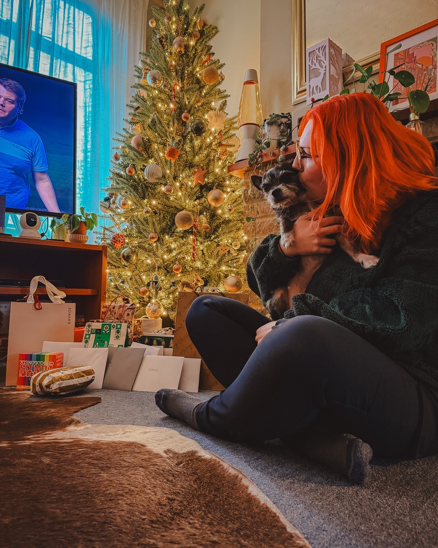 🌟 M E R R Y C H R I S T M A S 🌟
i hope everyone has a wonderful christmas and it’s filled with all the love and happiness.
i want to give a special mention to all my clients whom have kept me in business for another successful year, without your loyalty and support none of this would be possible.
thank you so much for all your generosity with all the presents and tips this year and every year in fact, i appreciate you all so much 🫶🏻🧡.
.
.
.
.
#dog_features #dogsofinstaworld #dogs_of_instagram #dogoftheday #dogsofinstagram #dogstagram #doglover #dog #dogs #doggy #doggo #doge #doggies #doggie #cute #dogwalker #dogwalking #norwichdogwalker #dogwalkernorwich #norwich #norfolk #dogpark