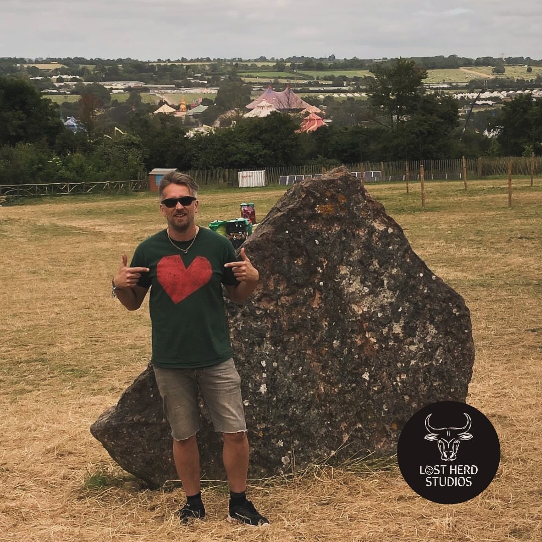 After an amazing time at @glastofest the Lost Herd is gearing up for the slightly smaller but by no means less mighty @wickstreetfestival ⛺️🍎🐄
.
.
.
#glasto #festival #music #musicfestival #bands #vibes #livemusic #local #sussex