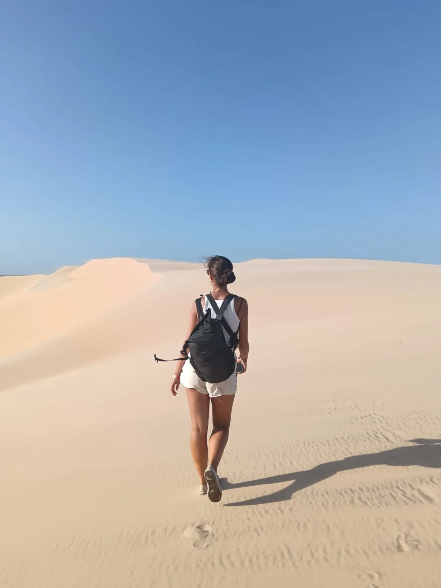 Tu n’as pas besoin d'avoir tout prévu.
Tu as juste besoin d'un sac, d'un billet, et de l'envie de vivre quelque chose de vrai. 💚
‐----------------
Je suis Céline et si tu veux voyager à l'autre bout du monde 🌎 contacte-moi et je te conçois ton itinéraire sur mesure en backpack. Envoie-moi un MP
#ctravel #travelplanner #voyage #backpacking #voyageauthentique #surmesure #itineraire #tourdumonde #citationvoyage