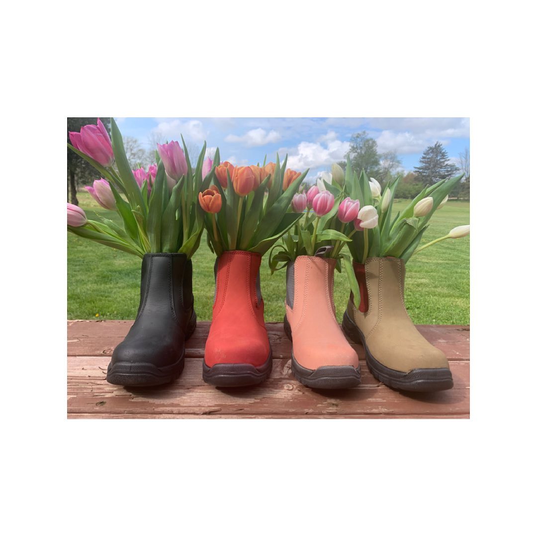 Happy Friday!
#GotMoxie #MoxieLife #WorkBoots #Angelina #Tradeswomen