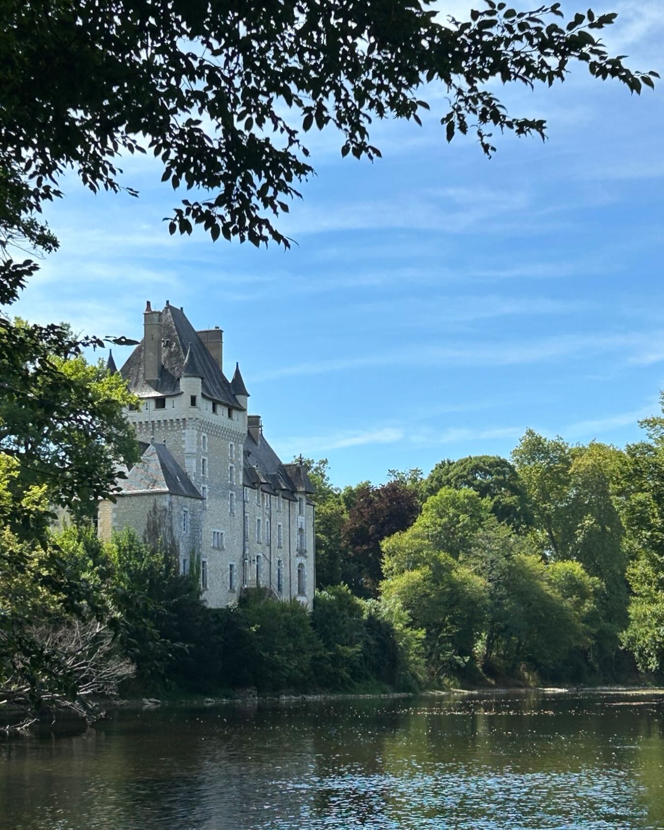 Looking for a relaxed destination this spring or summer? Book your stay now!