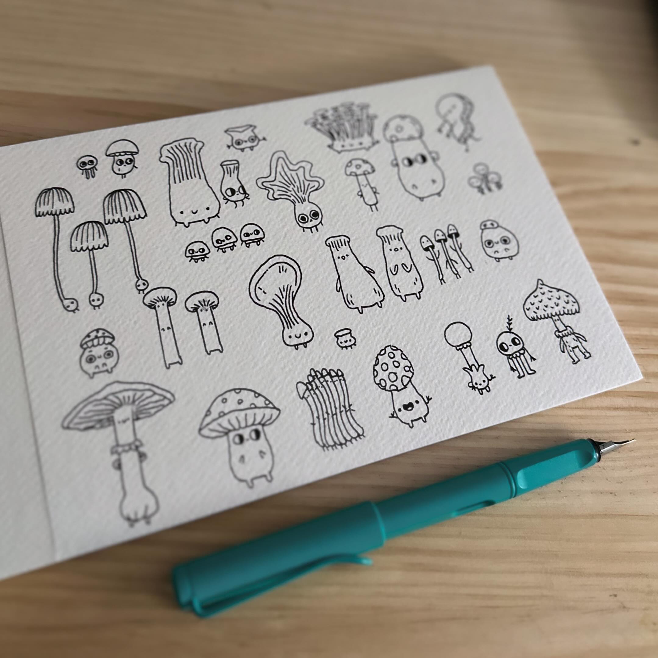 Mushrooms 🍄✨🍄🟫
.
.
.
#MushroomMadness #FunnyFungiArt #WhimsicalIllustration #MushroomMania #LaughingShrooms #IllustrationInspiration #CharacterDesign #FantasyArt #CuteAndFunny #InstaArtistry