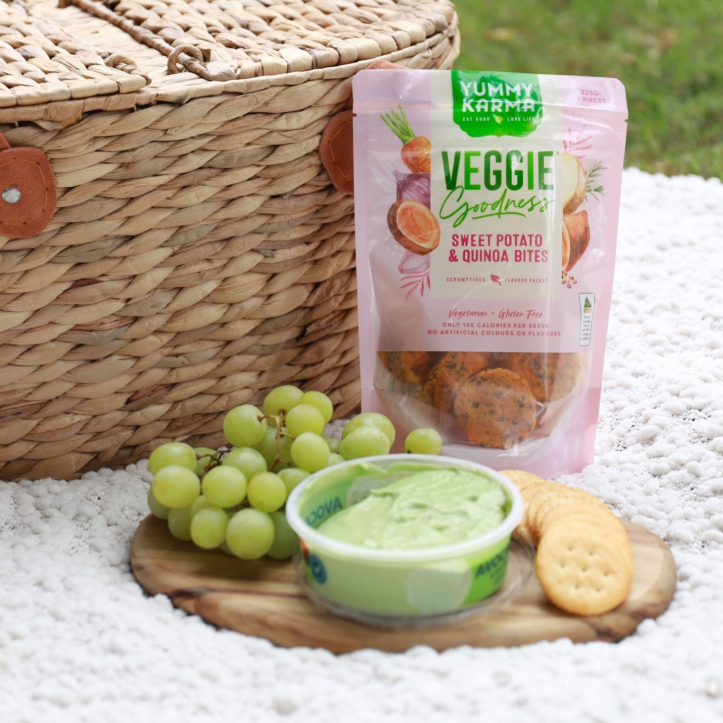 Pack the perfect picnic this weekend! 🌳🧺
With Yummy Karma as your buddy, enjoy healthy, delicious eats outdoors. Now you can enjoy clean and healthy treats made by expert chefs, anytime, anywhere!