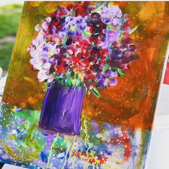 Happy Mother’s Day!
Join us this Wednesday to capture or create your own bouquet @sbartiststudio Registration link in bio
