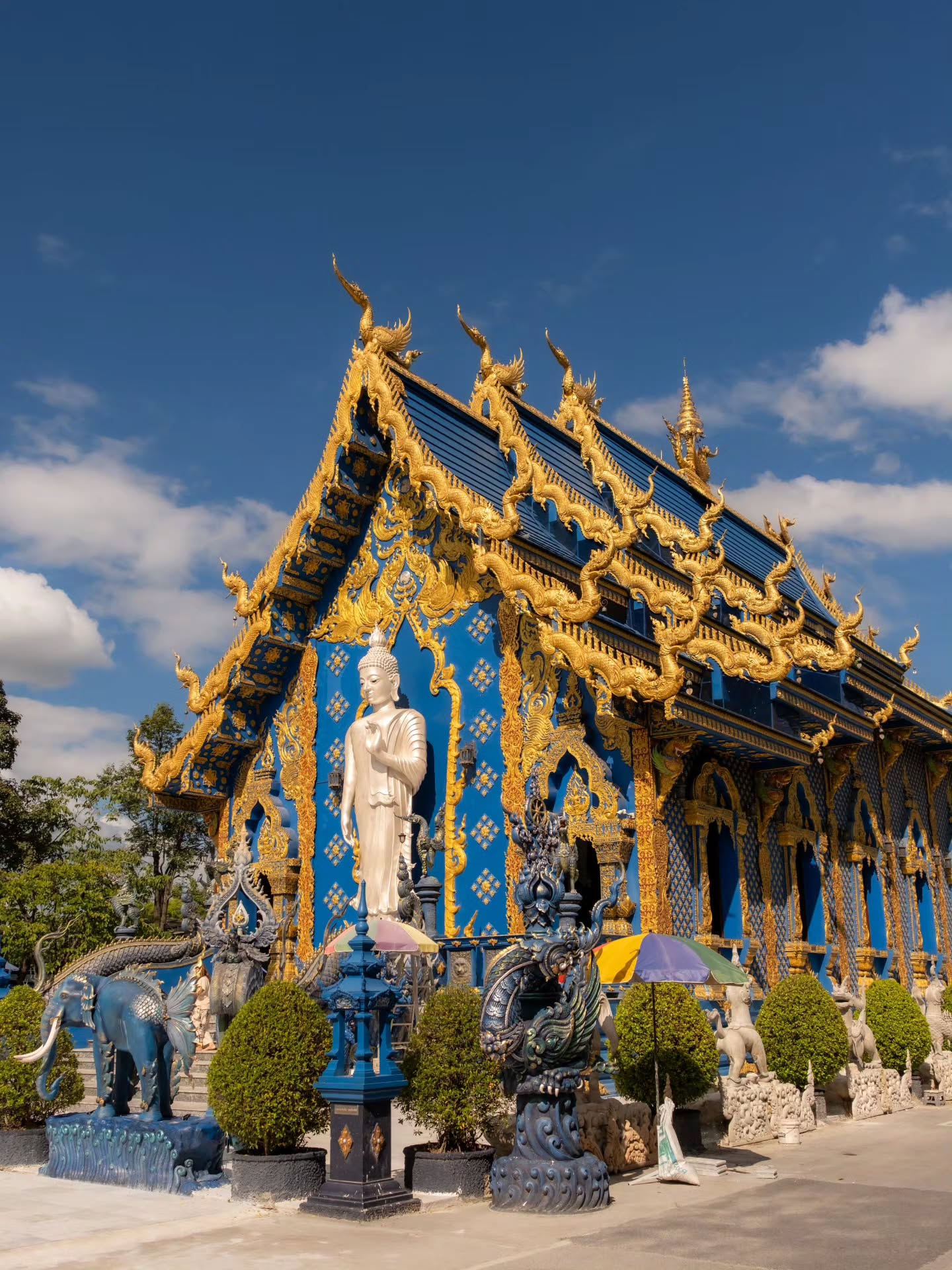 💙 A classic pic from Chiang Rai, Blue temple🦋
