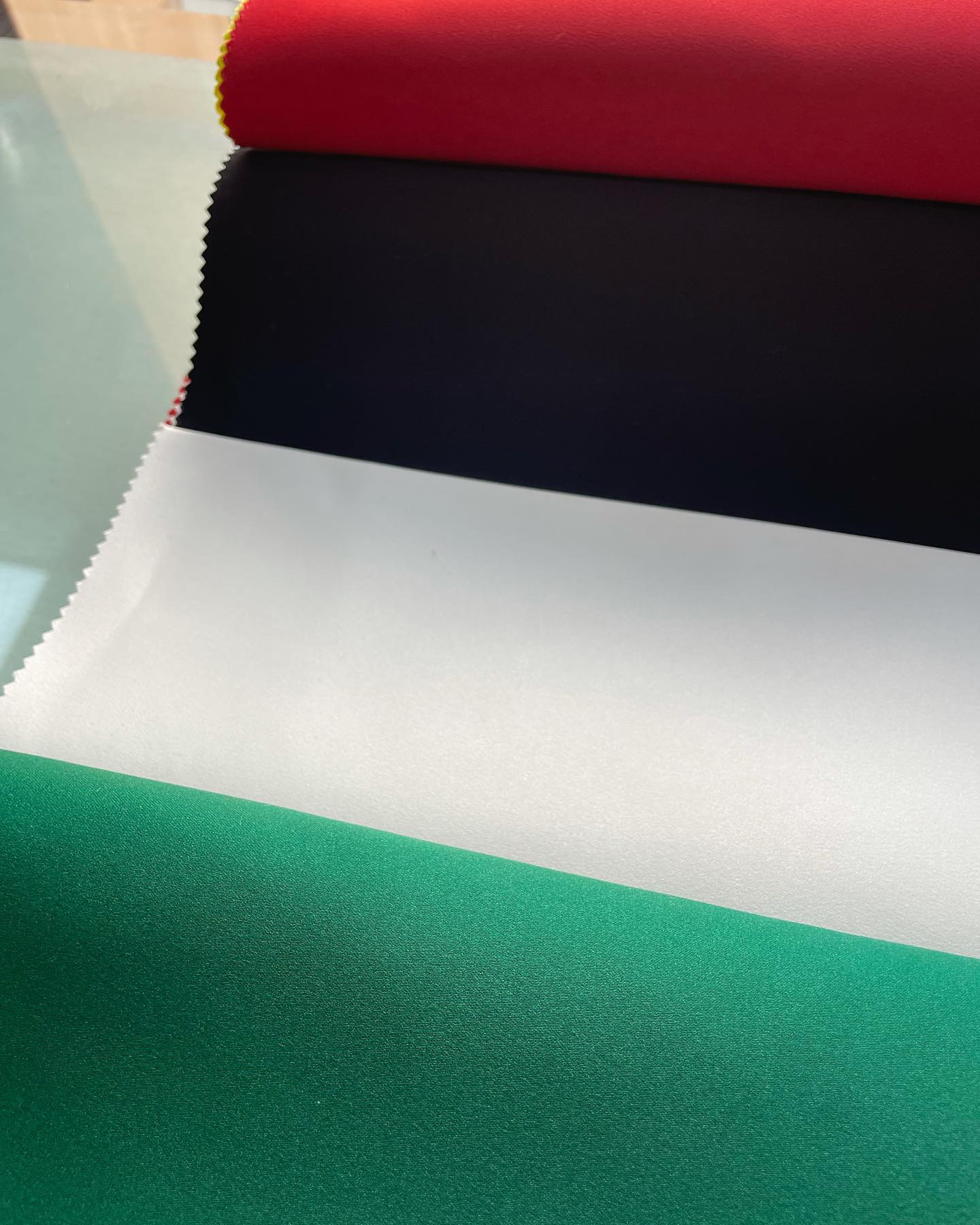 Happy UAE National Day!…Celebrating 50 glorious years .
.
.
.
#dubaitextiles #uaetextilemarket #dubaitextilesmarket #uaewholesaletextile #abudhabhitextile #qualityfabrics #uaenationalday#uaeflag