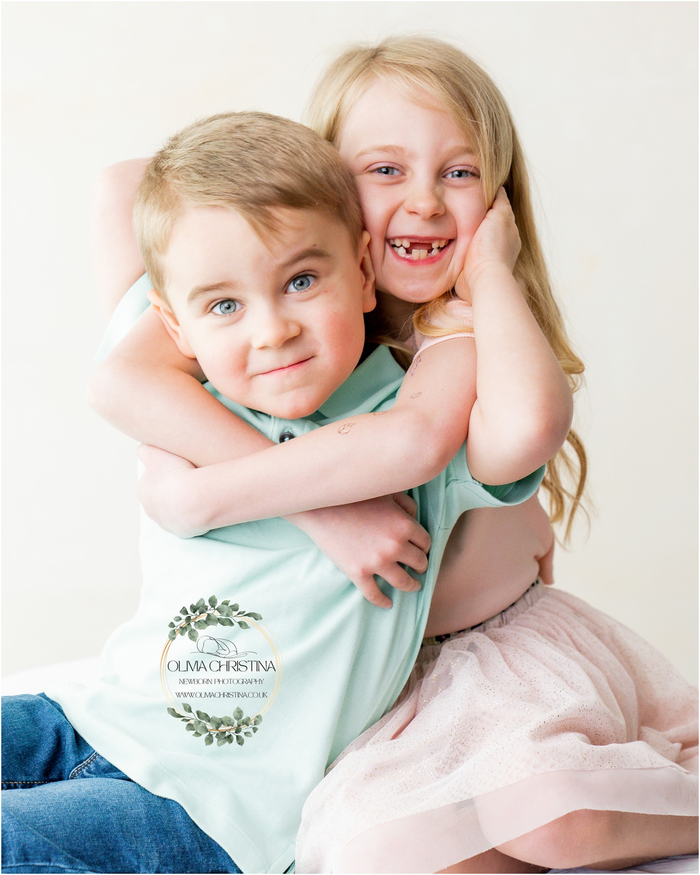 Did you miss out on my mini sessions?
These are the final dates available
14/2
21/3
25/4
9/5
20/6
That’s it.
Fast paced, relaxed sessions designed for real smiles and genuine connection. Perfect for siblings who love to laugh and move.
30 minute studio session in Hertford
10 digital images
£99
Limited availability on each date. Once they are gone, they are gone.
www.oliviachristina.co.uk
#MiniPhotoSessions #HertfordshirePhotographer #ChildhoodMoments #FamilyPhotographyUK #HertfordStudio