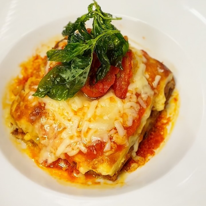 Amber rain warning ☔️
The rain won’t stop us, still baking, cooking and pouring plenty of hot drinks inside.
A cosy café day if ever there was one 💕
#cosycafe #londoncafe #lunchspot #northlondon