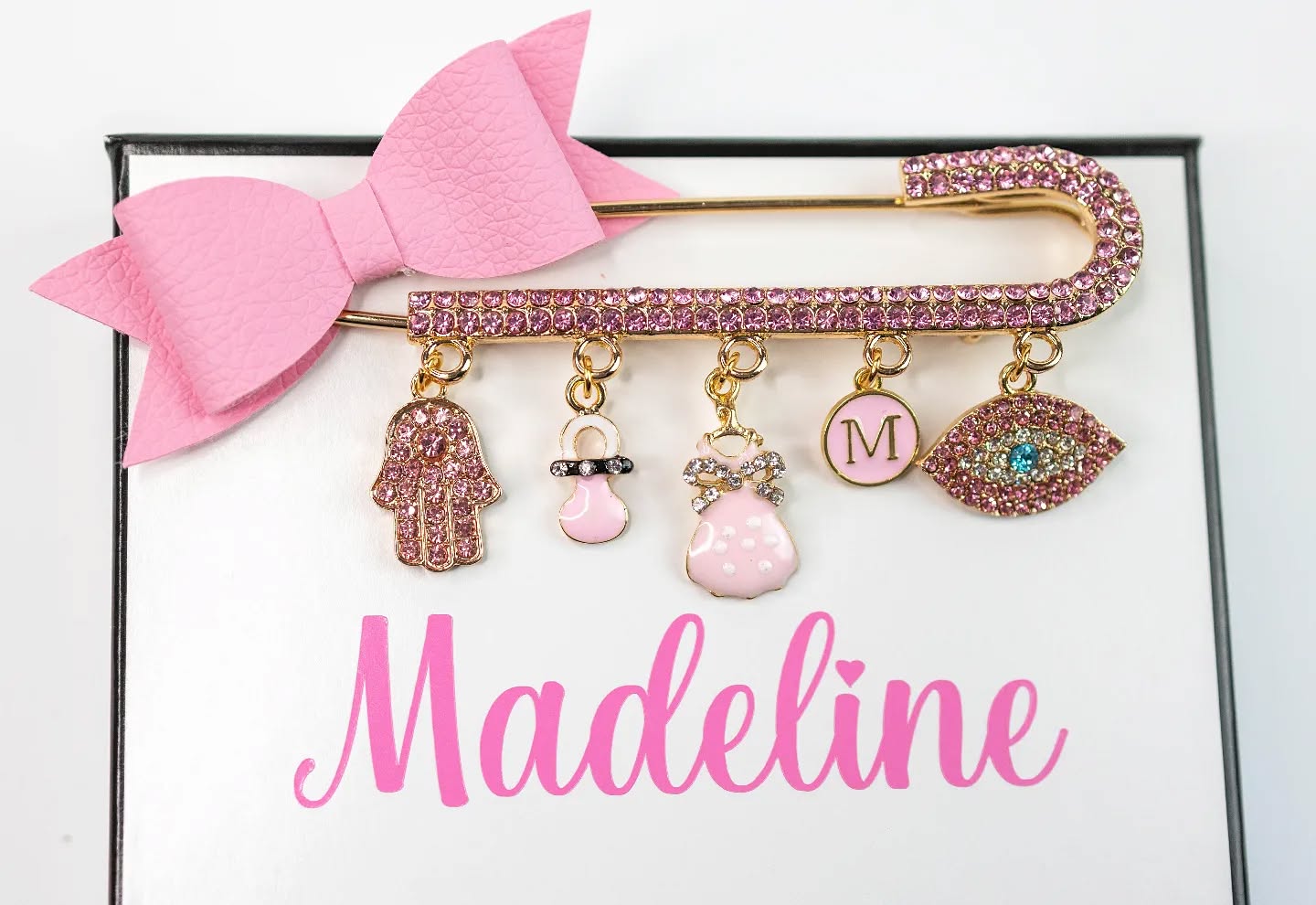 Welcome Baby Madeline
-
-
-
-
#LuxGiftBoxes #mymomandme #babygiftshop #babygiftsideas #babykeepsake #handmadebabygifts #christeninggift #babieswithstyle #torontomade #supportmybusiness #torontobusiness #torontosmallbusiness #giftforbaby #babygiftideas #babygoals #babyshowerideas #jewish #catholic #newmommy #evileye #malocchio #vaughan #richmondhill #strollerpin #Thornhill #richmondhill