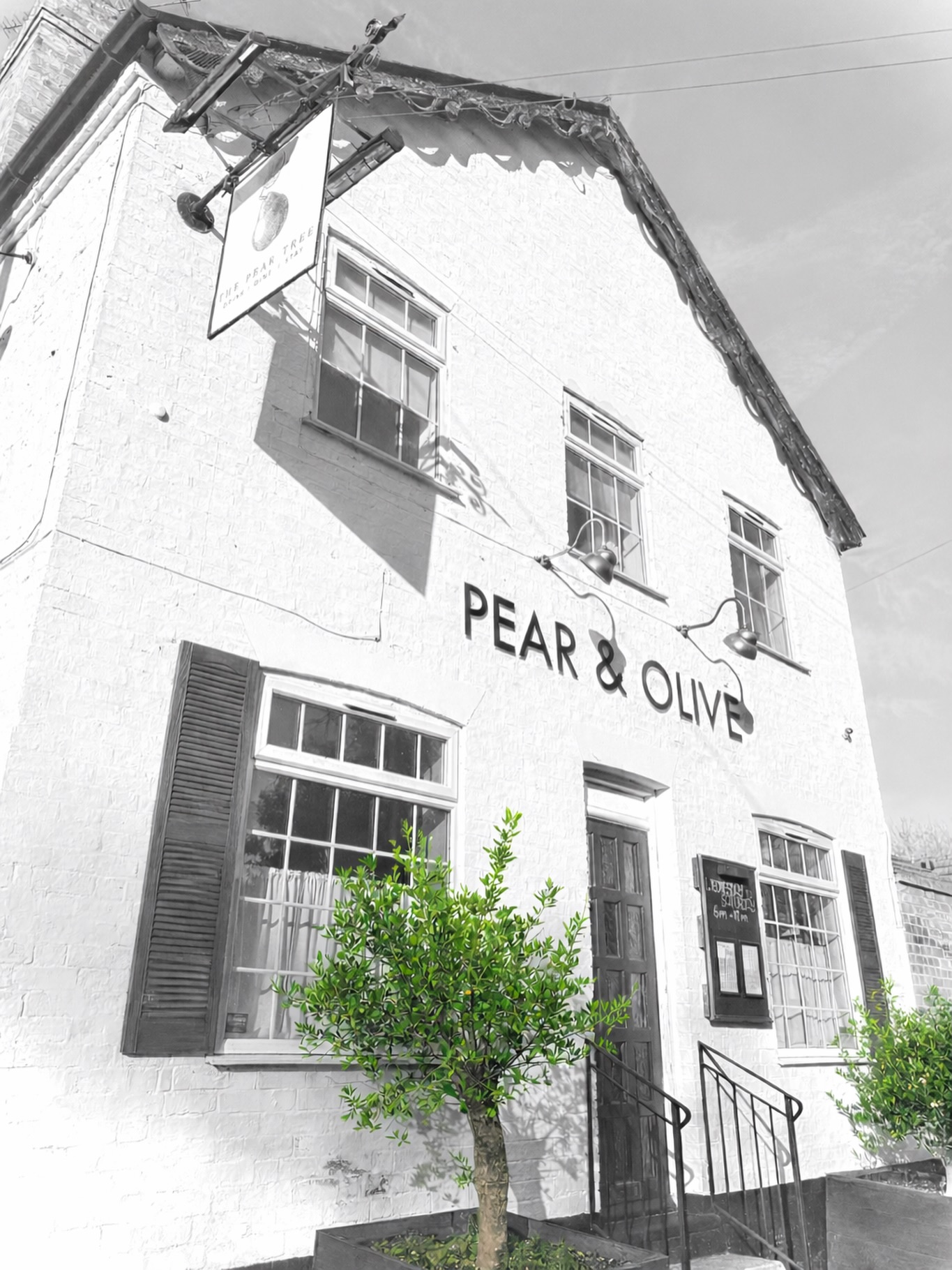 ✨ New Opening Hours ✨
We now open at 5pm Wednesday to Saturday.
Prix Fixe menu available 5pm - 6:30pm
À La Carte menu available 5pm - 8:30pm
www.pearandolive.co.uk
#restaurant #hildershamvillage #smallbusiness #cambridge