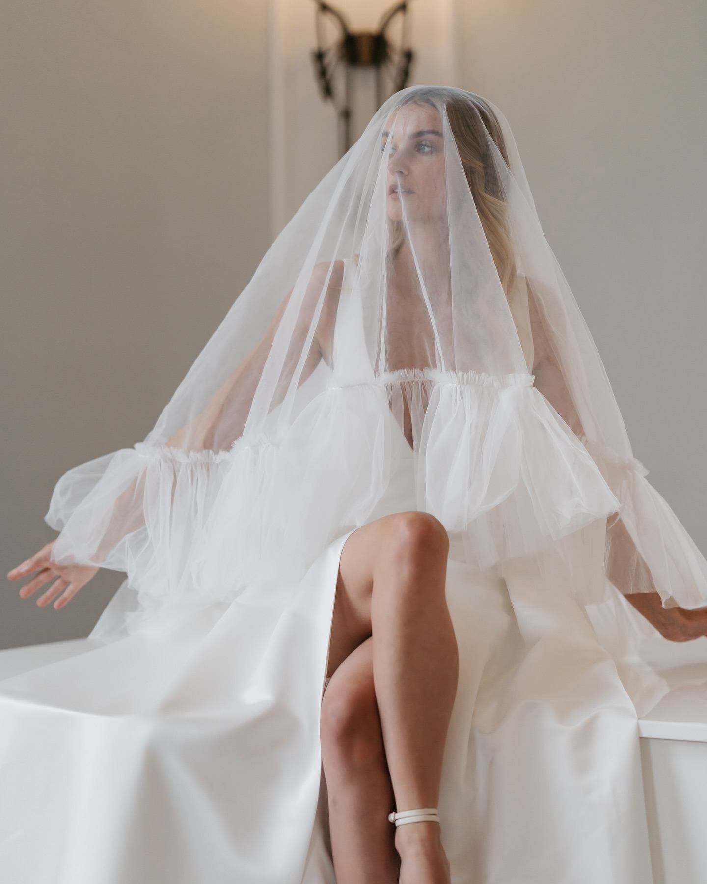 Wedding dress tip: Make sure to look for your dress at least 10 months before the wedding, as it can take 6-9 months to have it delivered, as well as corrected to fit you perfectly 👰🏼♀️🤍💫 Before it arrives, you need to have an appointment with the tailor who specialises in bridal dresses, as well as your wedding shoes, so that the dress can be adjusted to your height in the heels 👠😊 Pro tip: Recently there were some shop openings which offer renting of high-end wedding dresses, ask us for recommendations if interested in such service!
Planner: @ajaweddings
Location: @goethesballhaus
Kleid: @theone.dress.day.love
Foto & Video: @sentida.photography H&M: @byjennykruse
🪩www.ajaweddings.com
💌info@ajaweddings.com
#weddingdress #hochzeitkleid #weddingideas #luxuryweddingplanner #destinationweddingplanner #hochzeitsplanerfrankfurt #weddingplannerfrankfurt #blacktiewedding #weddingitaly #weddingcroatia #verlobt #ajaweddings
#hochzeitsplanerfrankfurt #weddingplannercroatia #weddingplannerlakegarda