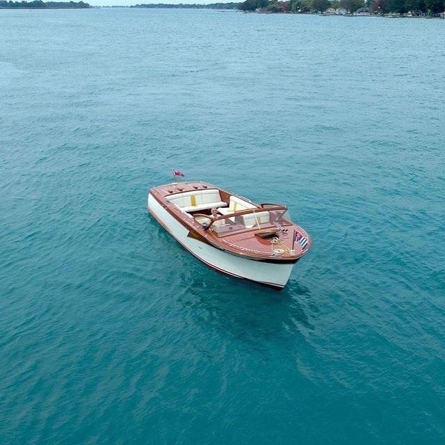 1958 30’ Shepherd
This boat has been perfectly maintained by the current owner for more than 40 years. Full restoration and a new bottom installed recently. Twin 4.3l engines and a top speed of almost 50mph.
•
Currently located near Windsor, and ready to go.
•
•
•
•
•
#lakegeneva #lakegenevawi #lakegenevawisconsin #shepherdboats #shepherdboatco #woodboat #classicboat #memorialdayweekend #lakelife #lakehouse #woodshop #handmade #boatporn #chriscraft #hotrod #cruiser #mahogany