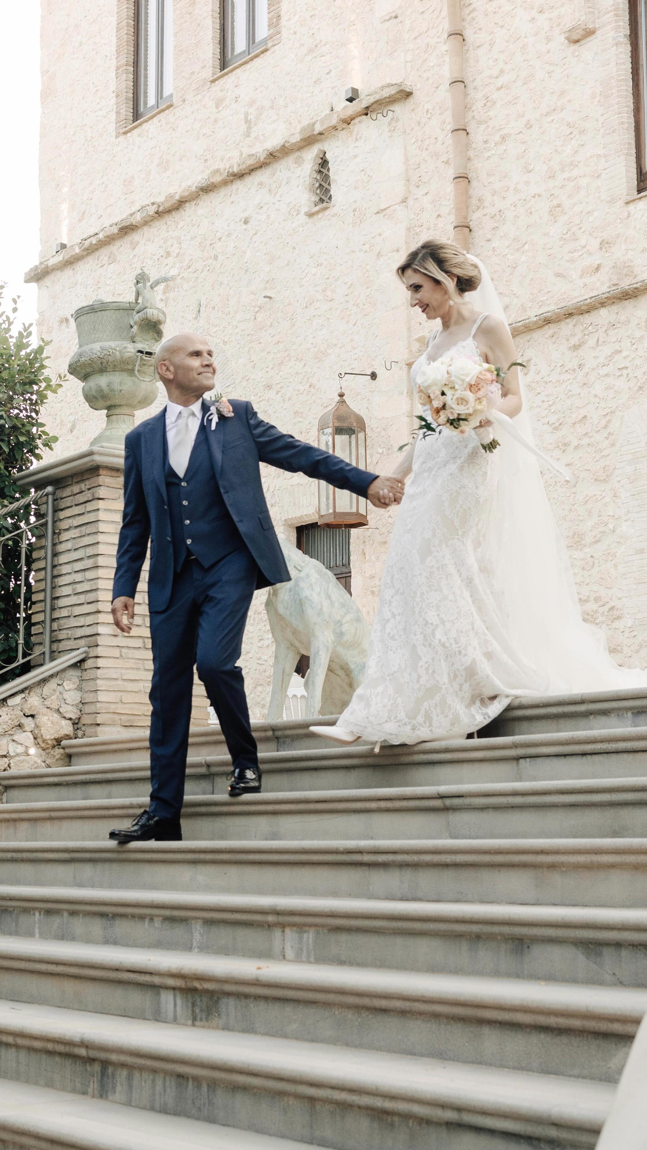 A castle steeped in history,
two hearts speaking the same language,
laughter filling the air.
At Castello Ducale Colonna,
this wasn’t just a wedding —
it was an authentic “yes,” light, joyful, and full of life.
Elegance you can feel,
happiness you can hear,
love that lasts. 🤍
.
.
.
.
#weddingitaly
#elegantwedding
#authenticlove
#italianwedding
#luxurywedding
#castelloducalecolonna
#weddingreel
#joyfulmoments
#timelesslove
#destinationwedding