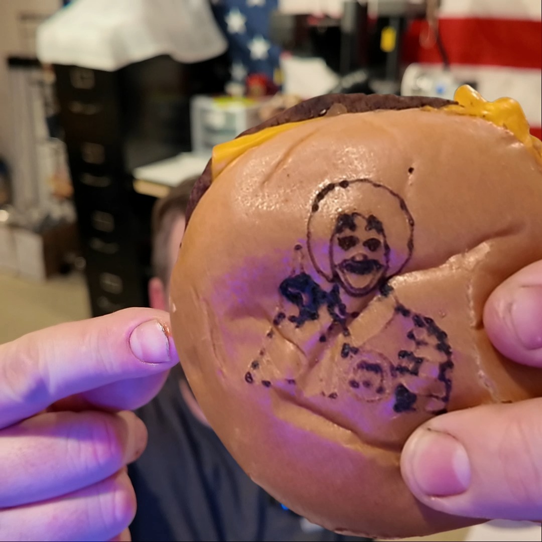 New Mcdonalds Laser Burger! #laserengraving #laser #xtool