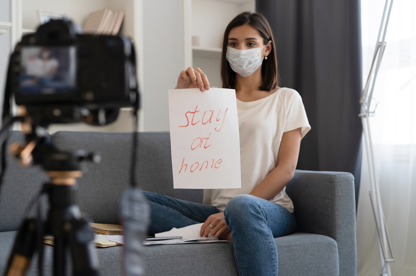 Having a film production in the year 2021 has proven challenging, to say the least. With required social distancing and wearing of face coverings, conscious steps have to be taken in order to shoot safely. Read More. http://ow.ly/rrKD50DuUSS