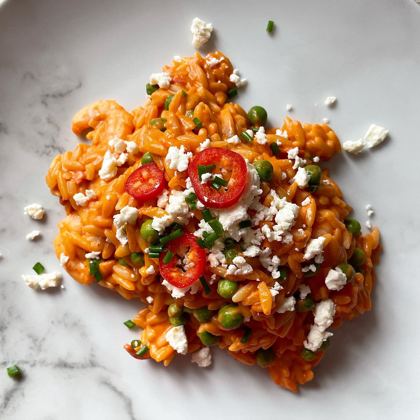 Ottolenghi inspired creamy prawn, tomato and feta orzo 👩🍳 Made lighter always using @philadelphia_uki lightest