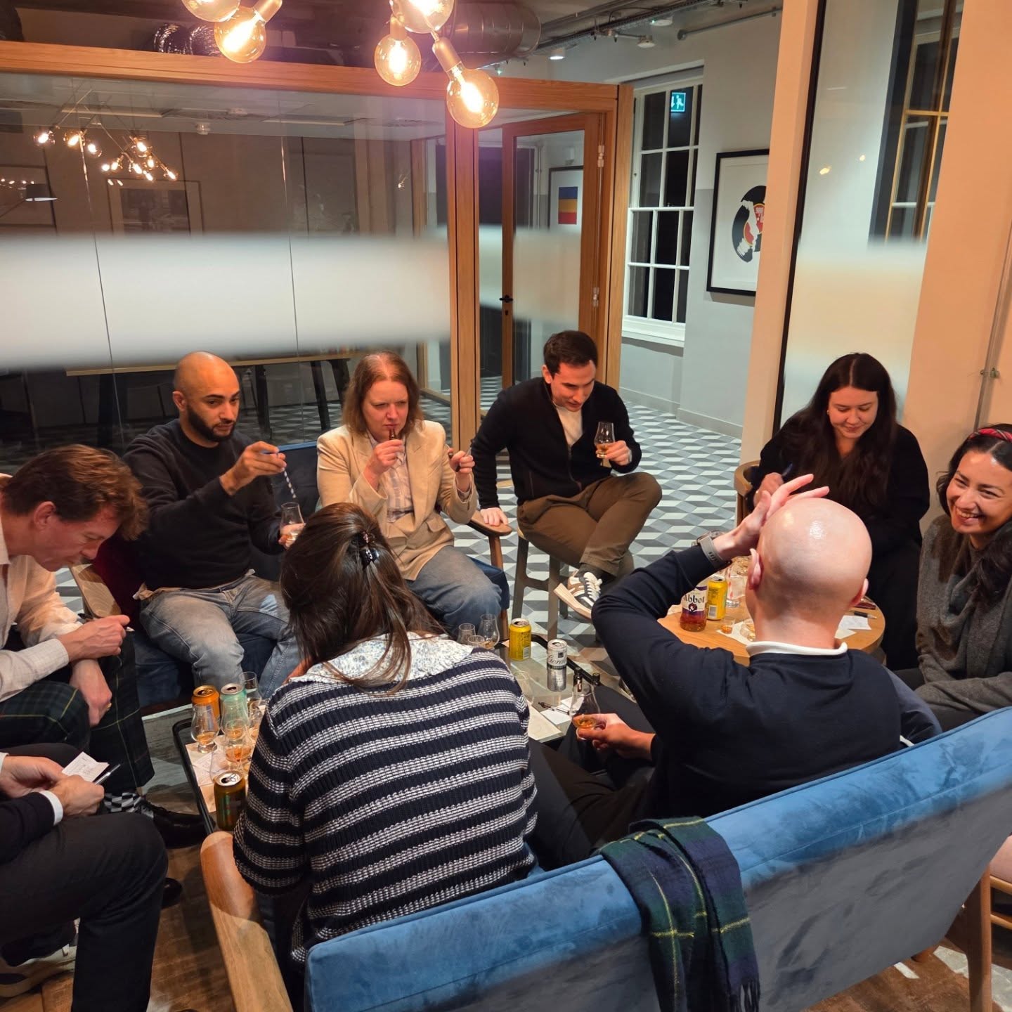 A brilliant night in London running a special masterclass for WisdomTree in London this week. A new formay design for #corporate clients teaching them about how whisky is made, how to taste it and some sensory appreciation. Incoporated a quiz and they put on some Haggis for Burns night.