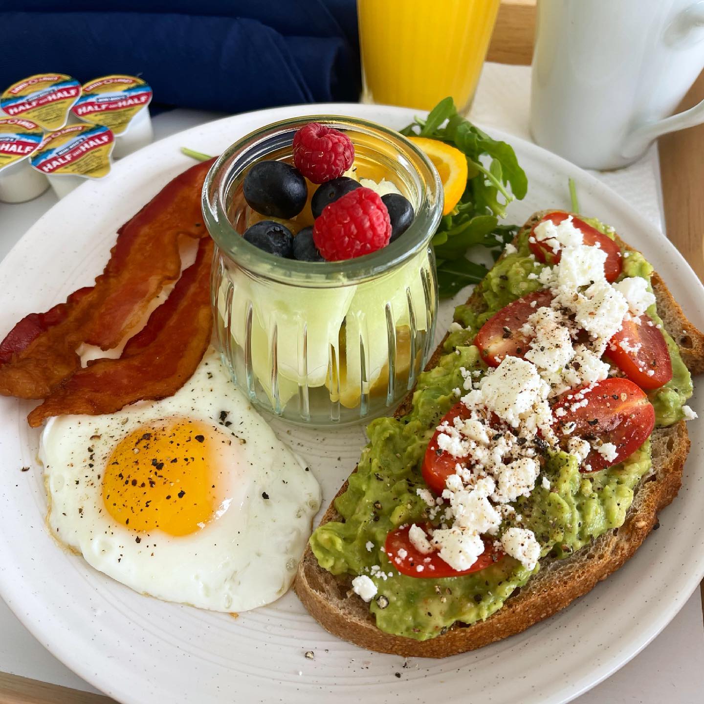 The newest addition to our menu - Avocado Toast! You have to try it! ๐ฅ #avocadotoast #breakfast #bedandbreakfast #hotel #innkeeperlife #harborageinn #boothbayharbor #maine #visitmaine #visitboothbayharbor #triptomaine #vacationland #wheretostayinmaine #boatinglife