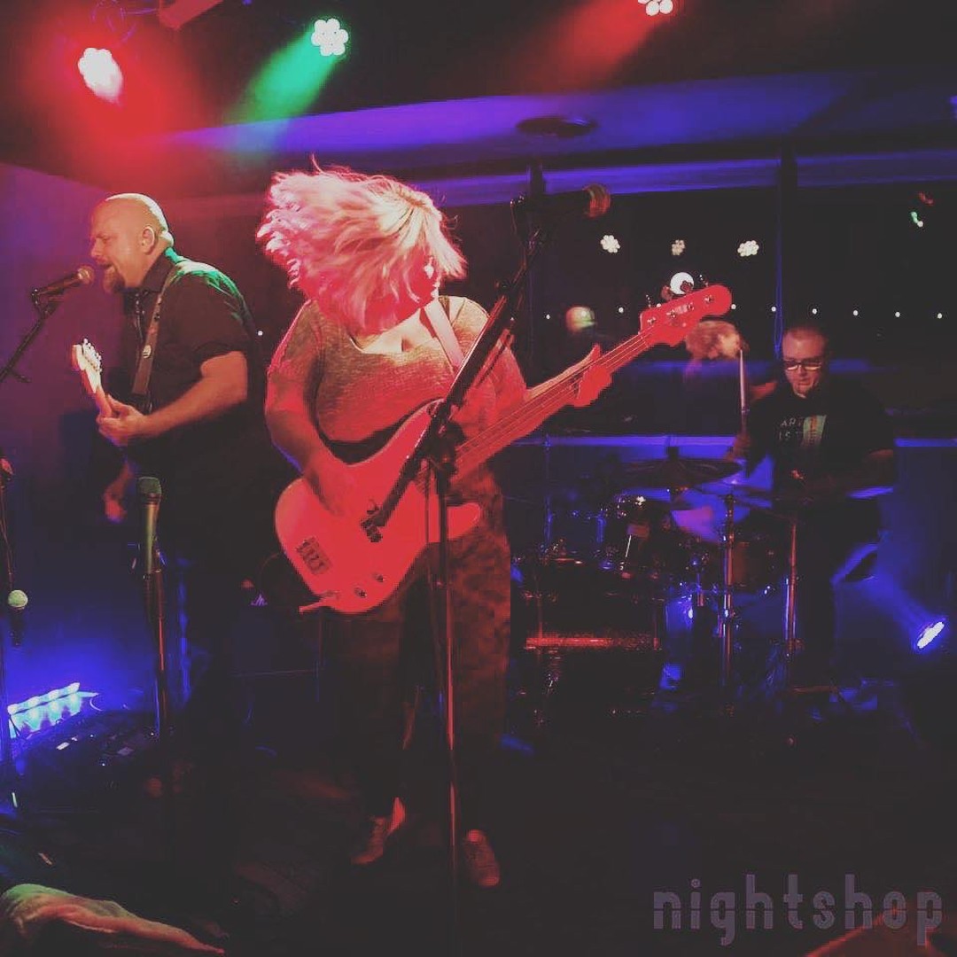 We love The Complaint Line, and truly one of the only odd things about MWPF12 was that they were not on it.
Well, sadly one of our Friday night Bands, Houseghost (OH), had to drop off of Midwest Punkfest. Cue The Complaint Line, and though we will miss Houseghost, we're thrilled to host our pals from Springfield!