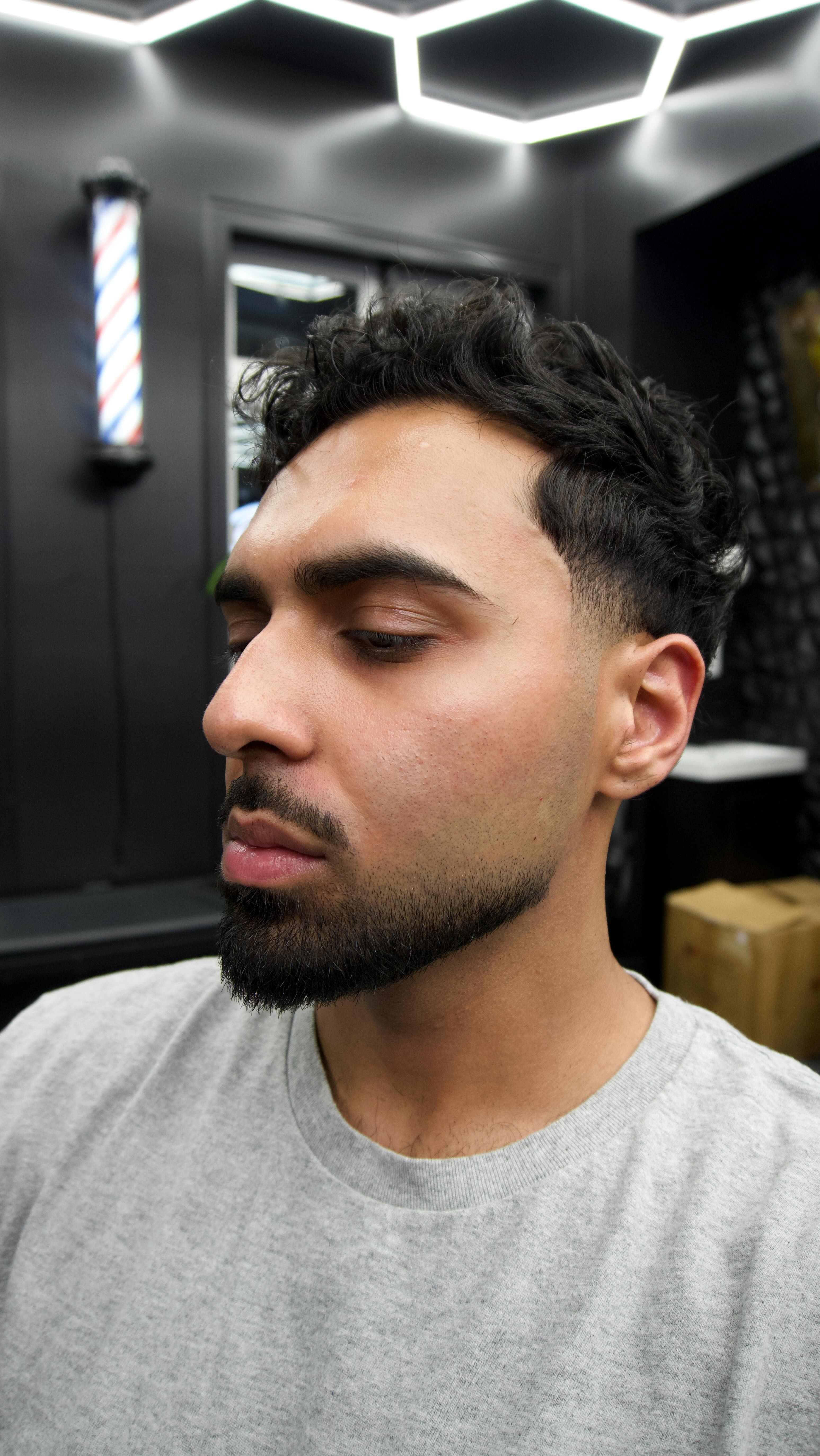 Beard fade perfetto💈🇮🇹
💈First Class Hair Studio | Brampton, ON📍
*** Walk-ins welcome anytime ***
#FirstClassHairStudio #BramptonBarber #BramptonFade #fade #FadeGameStrong #OntarioBarbers #BramptonHaircuts #BramptonGrooming #BarberLifeCanada #BramptonStyle #italianbeard #BarberJobsBrampton #NowHiringBarbers #BarberLifeON #BarbersOfOntario #BramptonTaperFade