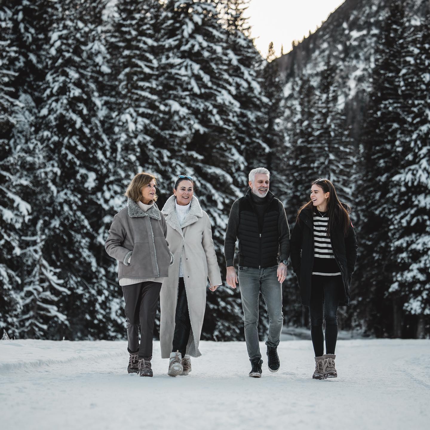 NEW WEBSITE ONLINE.
Link in Bio!
📸: @veitfritz @diebuendner
#fashion #boutiquearosa #boutiquejelen #winter #team #proud #readyforyou