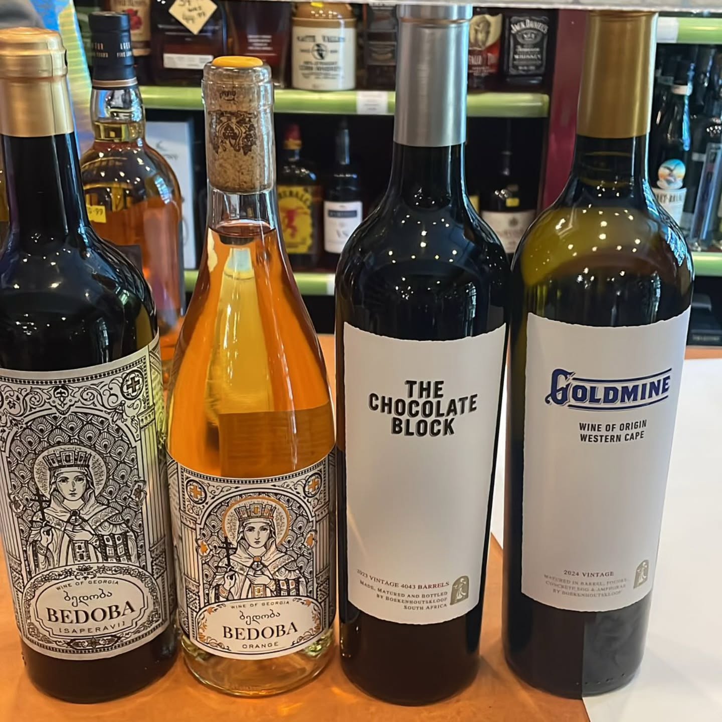 From Georgia to South Africa, this line-up is all about character, depth, and pure enjoyment 🍷
The bold and earthy Bedoba Saperavi, the beautifully textured Bedoba Orange, the rich and indulgent Chocolate Block, and the smooth, easy-drinking Goldmine from the Western Cape.
Perfect for cosy nights, dinner with friends, or when you just want a great bottle without overthinking it.
Free wine tasting tonight, pop in and try them with us 🍷
📍 289 Liverpool Rd, London N1 1NF
#wineshop #winelovers #winegram #instawine #NaturalWine