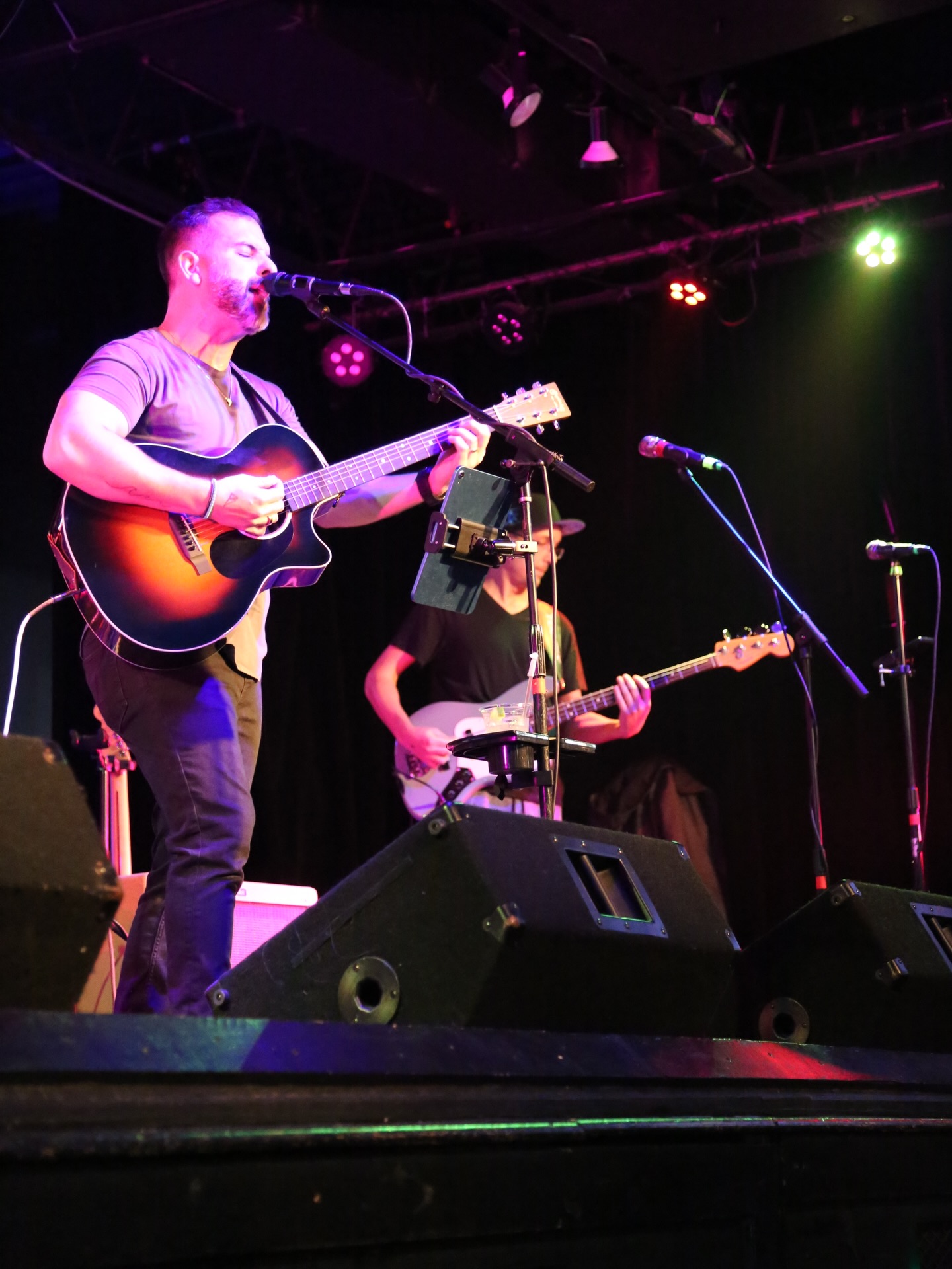 89 North ๐ฅ
Patchogue showed up and showed love.
Loud room. Locked-in band. One of those nights where everything just clicks.
Grateful for everyone who sang, danced, and stuck around till the last note.
This is why we do it.
More shows. More music. More nights like this.
๐ธ swipe for the moments
photo cred: @justin_levine79
๐ถ GRANT the band
#GRANTtheband #89North #LiveMusic #IndieRock #LongIslandMusic