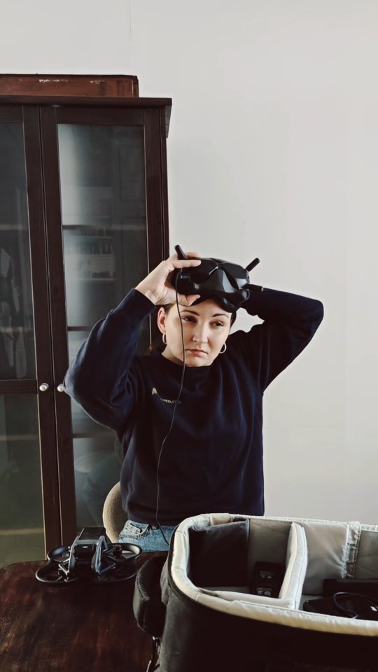 With an FPV drone, I can navigate complex environments and capture dynamic perspectives that traditional setups simply can’t.
Perfect for interiors, narrow passages, and creative storytelling. 🚁
#fpvdrone #drone #videoproduction