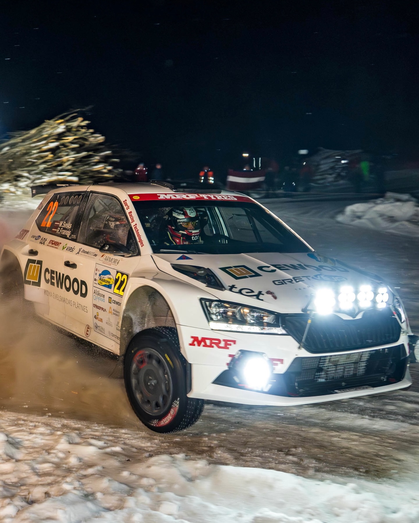 Overnight leaders in Alūksne! 😴
Mārtiņš and Renārs have hit the ground running, starting #RallyAlūksne with 2/2 stage wins and have got the leading gap of 33 seconds!
A busy day ahead tomorrow 🙌🏼
#SRT #SportsRacingTechnologies #SuspensionLaboratory #MartinsSesks 📸 1) Raimonds Volonts | 2;3;4) @colortime