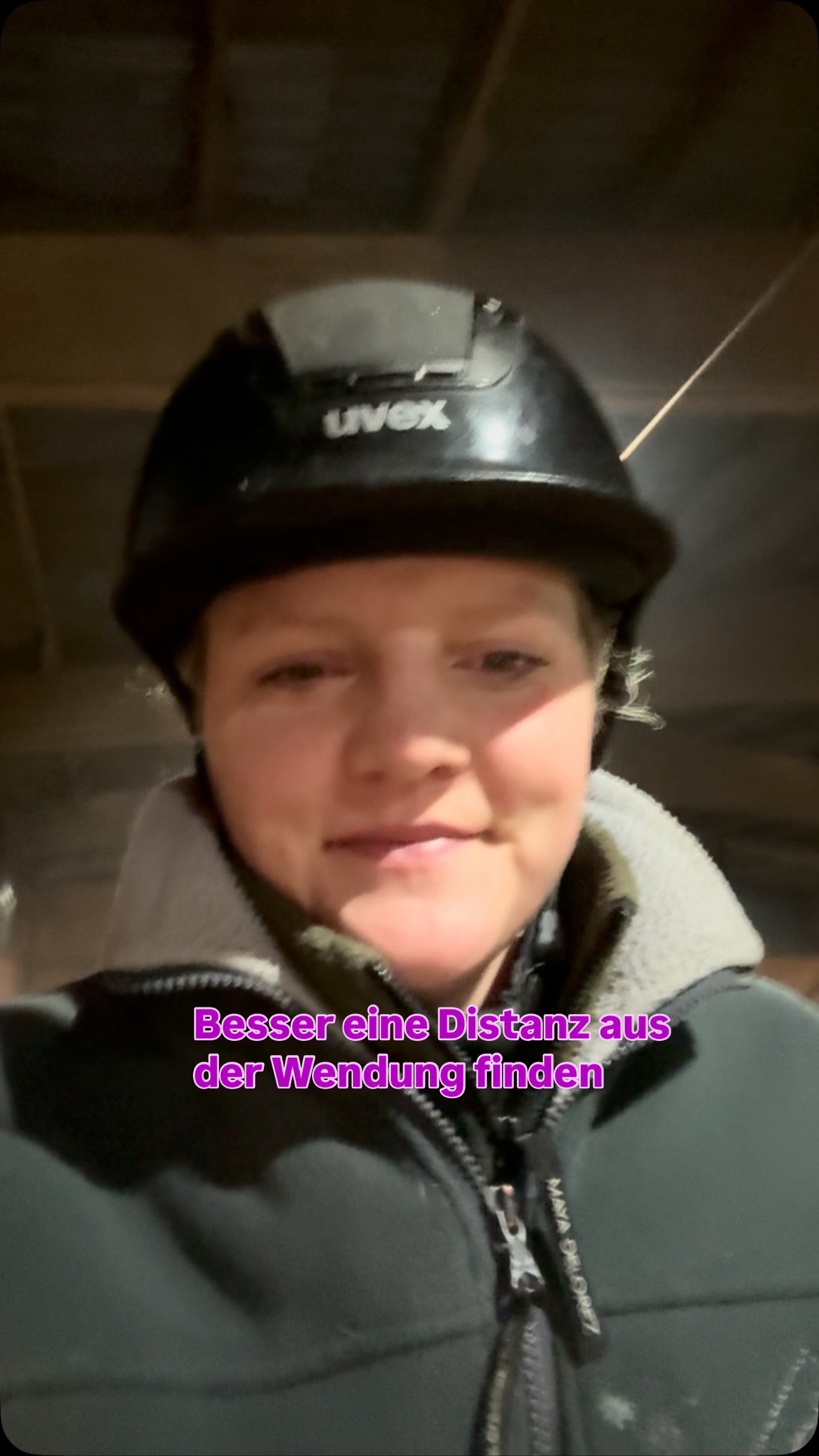 Ihr habt das Gefühl in der Wendung immer nicht die richtige Distanz zu finden.? Irgendwie kommt ihr entweder aus der Wendung nicht raus oder euer Pferd geht zu schnell rum und ihr habt keinen Platz mehr, dann hört mal für ein paar Tipps rein. 😊
#jakaluther