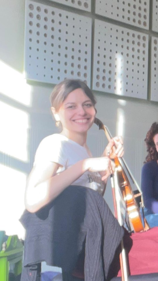 We are so excited waiting for the release of our album, that we simply can't stop asking our members about the process!
Here we can see how it has been for @ola_violin555 so far! 🌻❤️🎻#