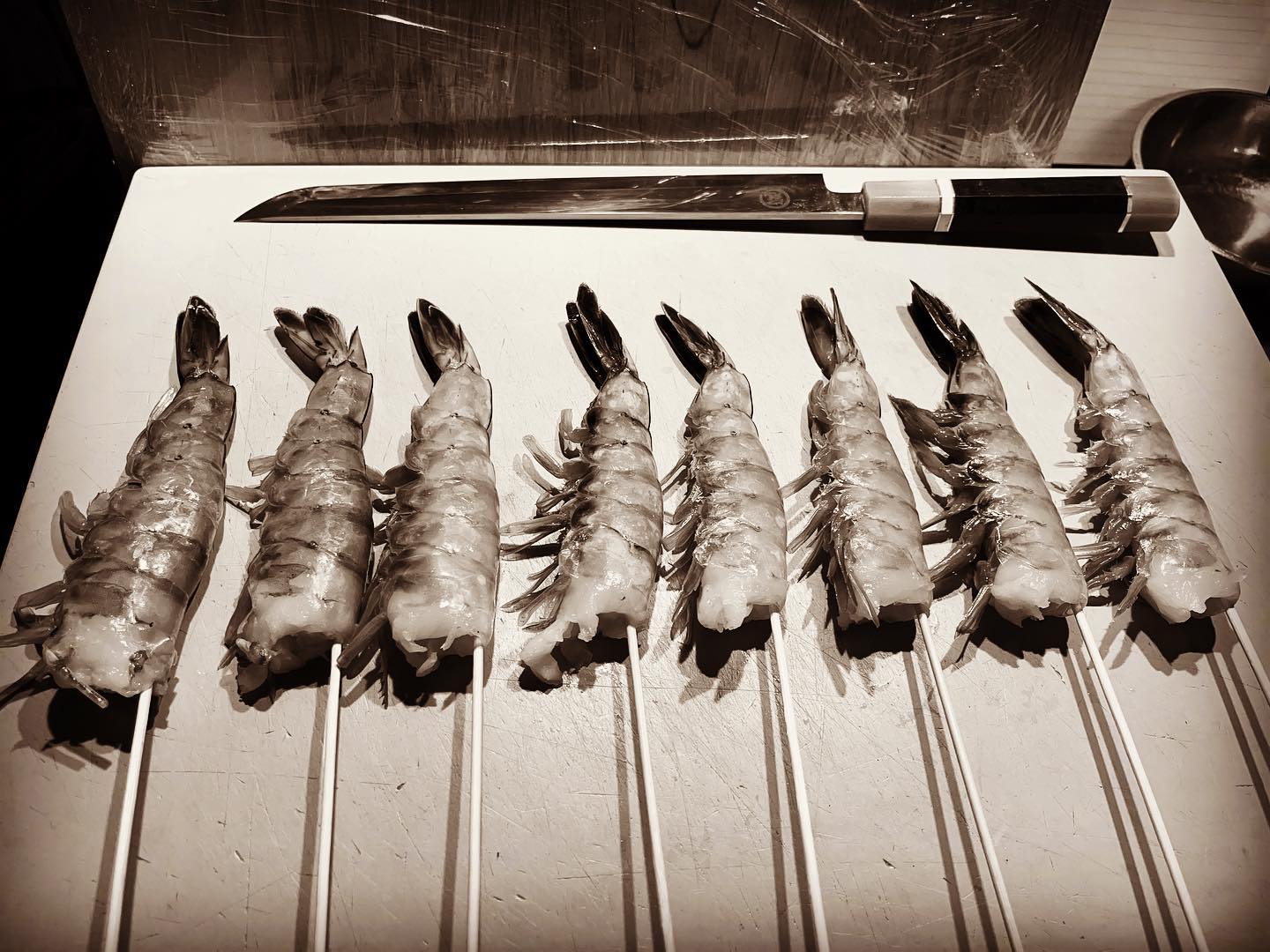 We Like em when they are Jumbo ! When available we can bring them to your next catered event! SushiAssassin
#catering.
#sushi
#sandiego
#nigiri
#sushirolls
#california
#ebi
#shrimp
Thanks @tommythefishmonger and @tunaville.market for always making sure we have the best and most fresh sustainable products to work with 🤙🔥