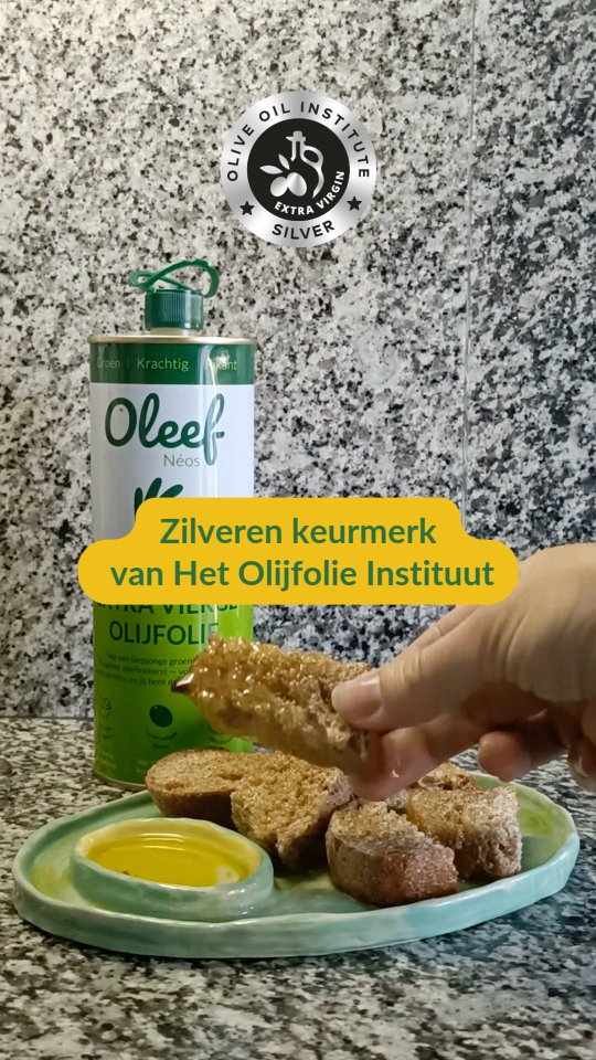 We hebben Oleef Néos laten testen.
En niet door zomaar iemand, maar door het @olive_oil_institute
Oleef Néos is onafhankelijk beoordeelt als Extra Vierge olijfolie én kreeg een zilveren keurmerk! 🥈
Oleef Néos is gemaakt van piepjonge olijven (early harvest). Krachtig met een pittig en licht bitter accent. 100% vers Koroneiki olijfsap. Komt koud het beste tot zijn recht!
Proef het zelf. Bestel via de link in bio 🫒
#earlyharvest #extraviergeolijfolie #keurmerk #geengesjoemel #oleefneos