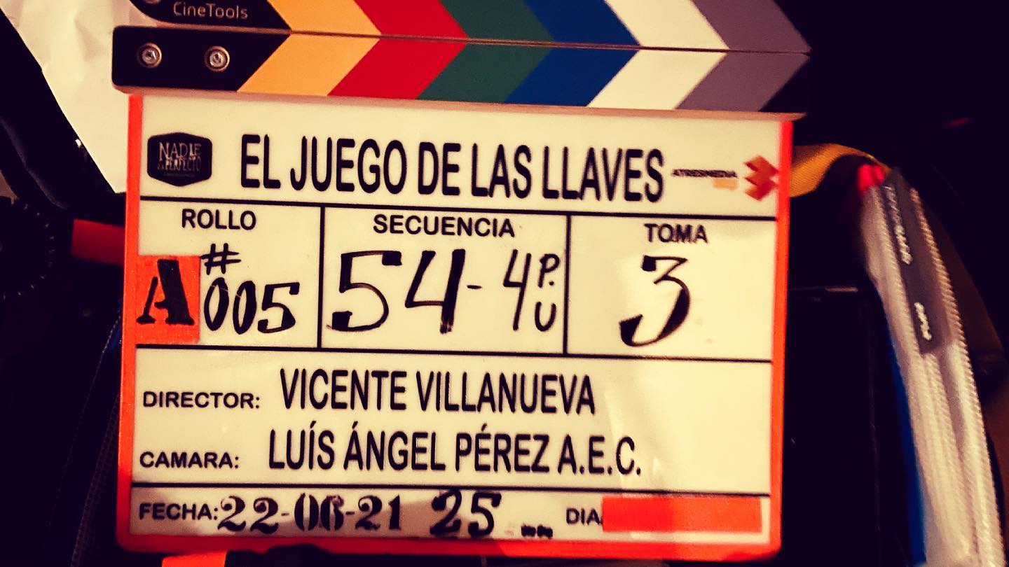 Nueva aventura, nueva peli. Con el maravilloso @luisangelperezdop y Vicente Villanueva. Con mis amigos de @aluzine y @nadieesperfecto_producciones Peliculón seguro!!! #cineespañol #cine #cinematography #gaffer #jugandoconlasluces #claqueta