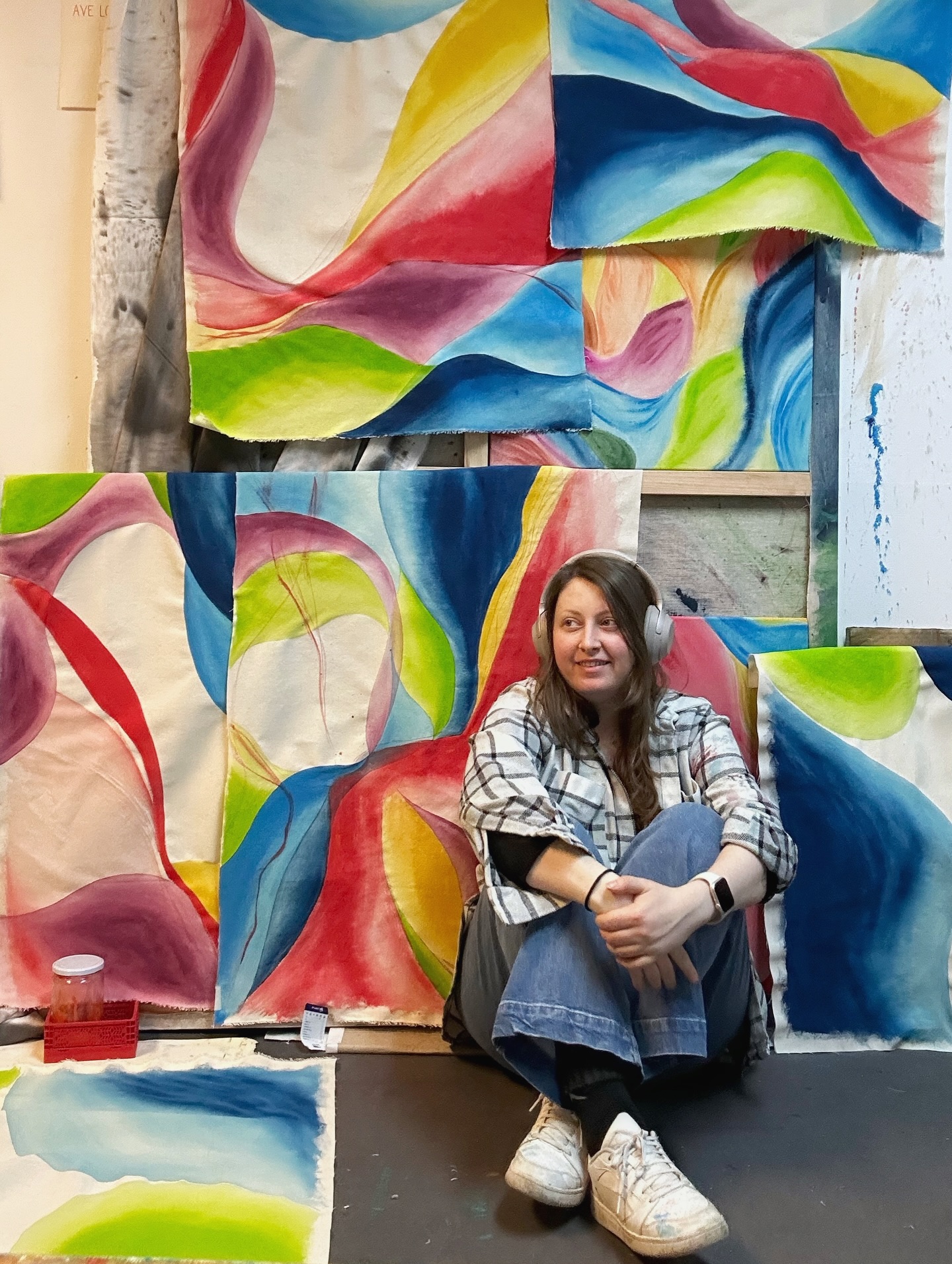 Studio at Dům Radost, Prague 🌻🌷✨
#AbstractArt #FemaleArtist #Prague