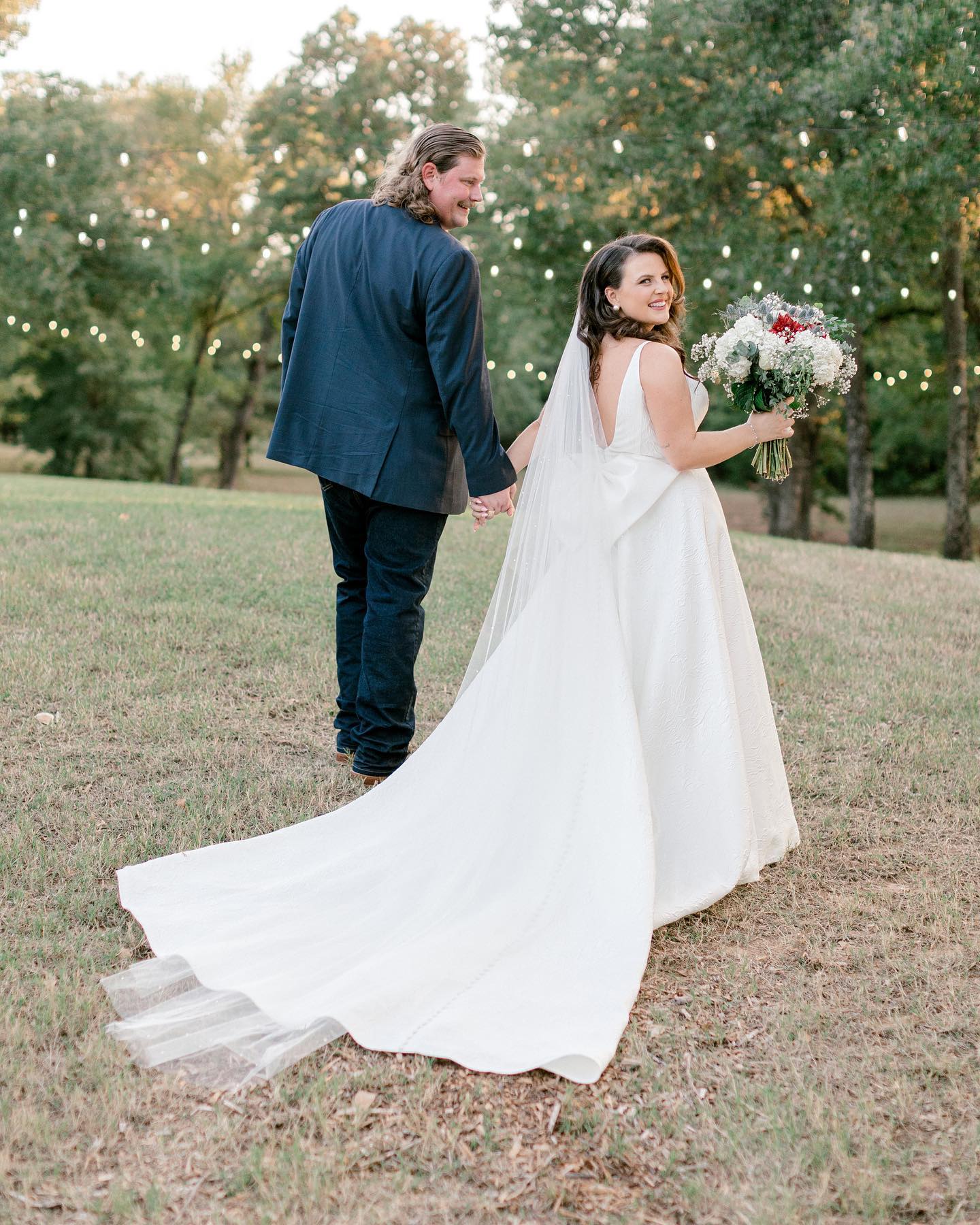 Bows and string lights and navy suits and golden hour. Perfect.
#dfwweddingphotographer #dallasweddingphotograoher #dentonweddingphotographer #ftworthweddingphotographer