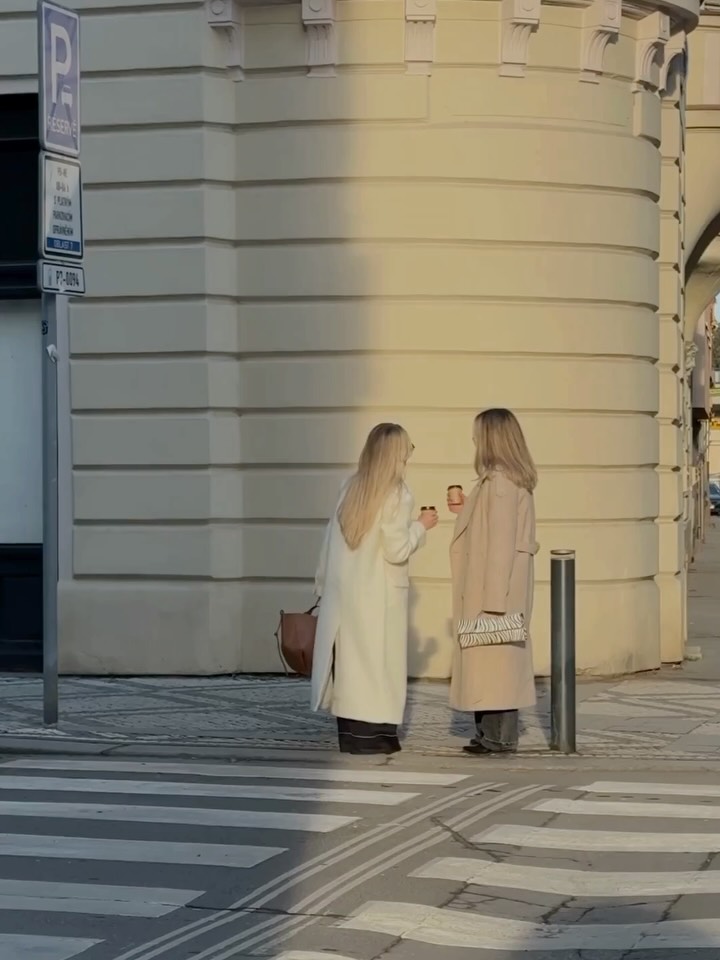 When communication starts with attack, the nervous system goes into survival mode.
The defending partner isn’t being difficult —
they’re protecting their sense of self.
Over time, this dynamic erodes trust and intimacy.
Partners stop feeling safe enough to be vulnerable.
Real change happens when blame is replaced with curiosity,
and conversations shift from who’s wrong to what’s hurting.