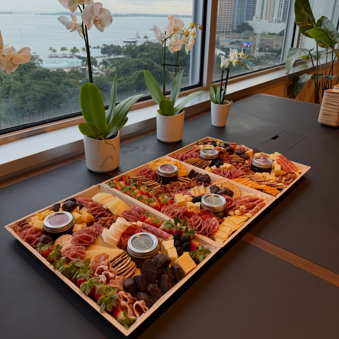Curated charcuterie boards designed to impress every bite ✨
Luxury charcuterie boards crafted to elevate your events in Miami . From intimate gatherings to corporate meetings, our boards are designed to impress with premium cheeses, cured meats, and artisanal details 🧀🍇
Perfect for birthdays, celebrations, and special moments in the city.
📍 Serving Miami & surrounding areas
📩 DM us to book your custom charcuterie experience
#CharcuterieMiami #MiamiCharcuterie #CharcuterieBoard #MiamiEvents #MiamiCatering
#LuxuryCharcuterie #GrazingTable #MiamiFood #CheeseBoard #MiamiSmallBusiness
#DowntownMiami #EventCatering #MiamiLife #FoodStyling #EntertainingIdeas