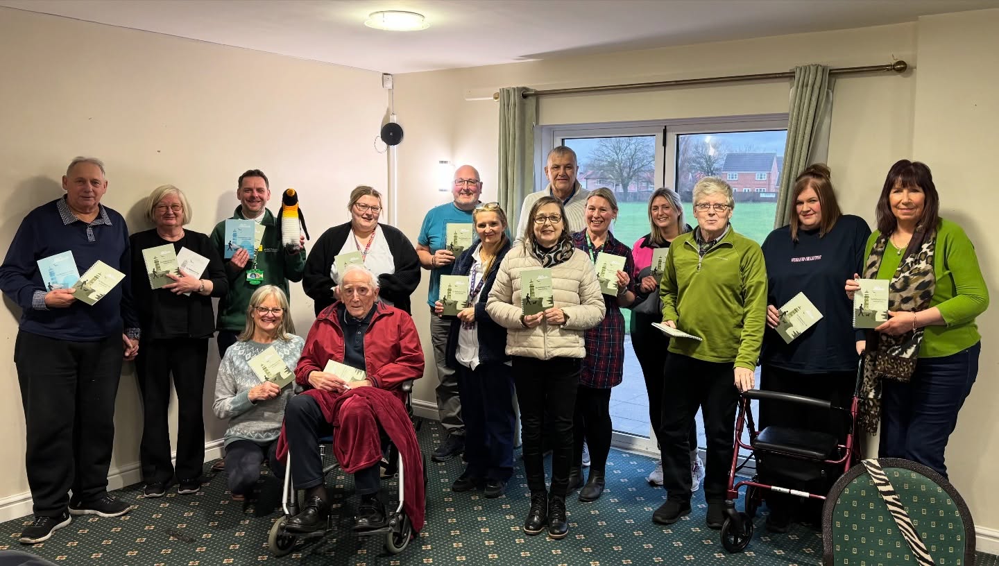 Thank you so much to Alan from @macmillancancer and the incurable cancer support group for inviting us to run a workshop today at Billingham Synthonia Cricket Club. It was lovely to meet everyone, including some new members, and talk Live Well with Healthy Habits for a couple of hours. Eagle eyed viewers will see Eddie the Empower Penguin, who was making his debut on our regional tour. Stay tuned for dates and times for our upcoming Prehabilitation workshops and masterclasses 🩵
#healthyhabits #workshop #supportgroup #cancer #community