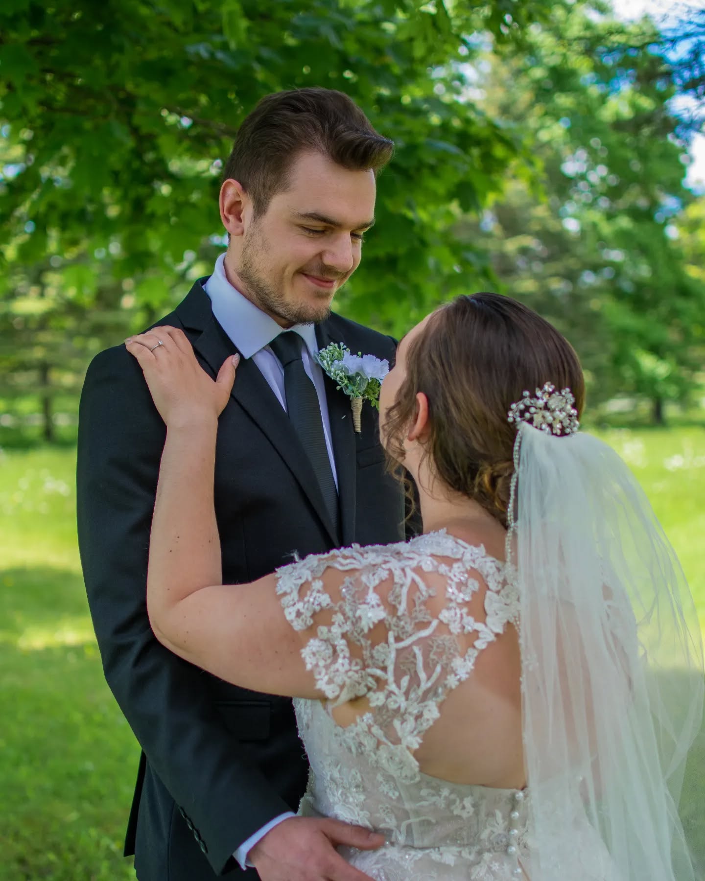 You can see the adoration on this face 🥰
•
•
•
#weddingphotography #wedding #gtaphotographer #gtawedding #backyardwedding #springwedding #bridesmaids #bride #ido #theysaidido #love #sisterinlaw #littlebrother #groomsmen #weddingdetails #detailshots #firstlook #brideandgroom