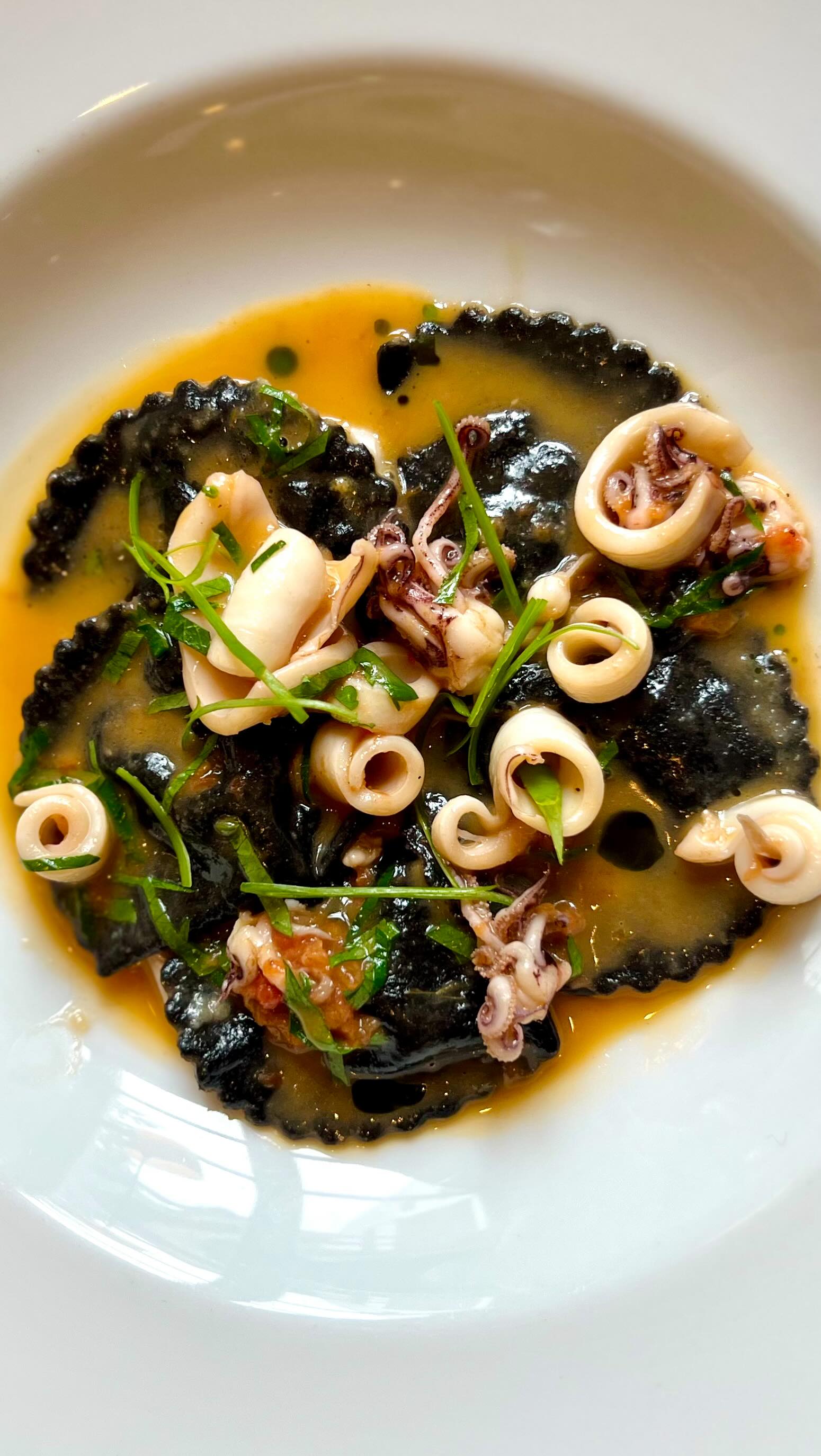 Heute: Hausgemachte Muschelravioli mit Calamaretti,#einfachgut #hausgemachtepasta #dassindwir #meeresfrüchte #landgasthaus