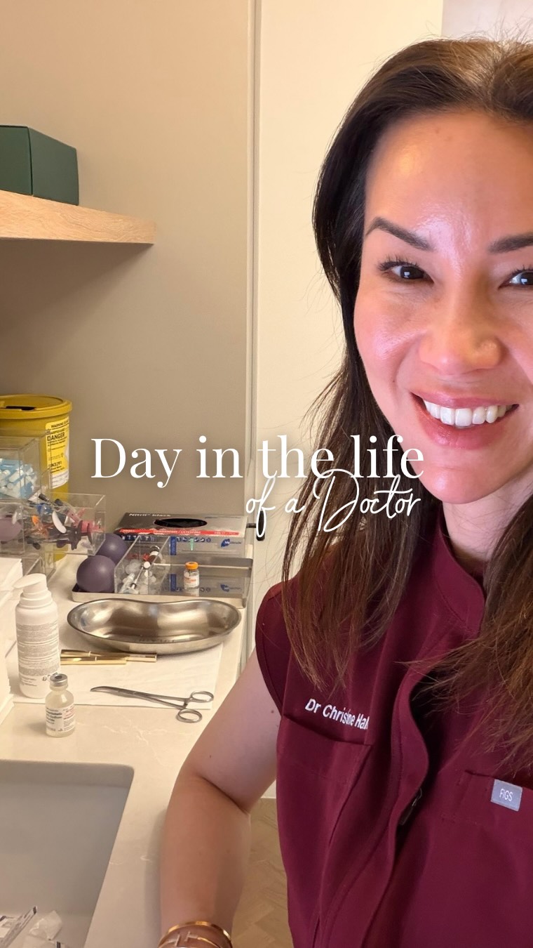 A packed day full of skincare 🧴✨
Feeling so grateful to do what I love and to learn alongside brands that truly care about skin science. Thank you to @paulaschoiceuk for an inspiring longevity event, and to @avene for a beautiful dinner 🤍
#kbeauty #dayinthelife #doctor