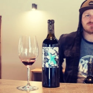 A true vino G, Bret Urness of @levowine makes some damn good juice in @tincitypasorobles @tincity.pasorobles …listen in to learn about the wine, the hats, the culture, and Tom Cruise. #tincity #tincitypaso #travelpaso #slo #californialove #wine #winetasting #winelover #levo #vodka #gin #rum #whiskey #brandy #wineshine #pasorobles #pasorobleswineries #pasowine #californiawines #america #foodandwine #winefest @pasorobleswineries @travelpaso @pasowine @stellarbysabreena @wineenthusiast @wine_spectator @jebdunnuck