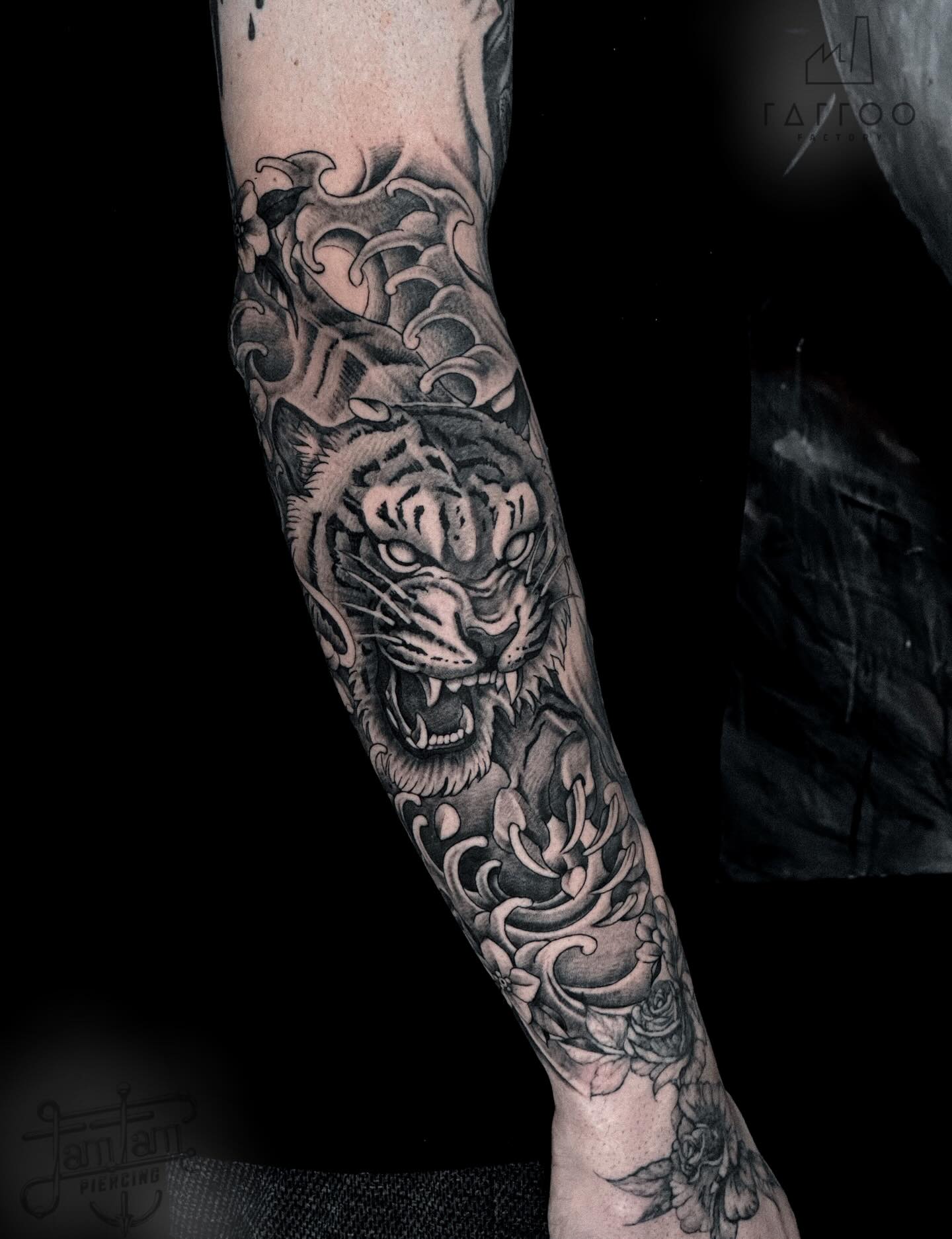 • Siz de hayalinizdeki dövmeye kavuşmak istiyorsanız bizimle iletişime geçin!
•Dm for booking and info!
•
•
•
•
•
•
•
•
•
•
•
#tatt #dövmestüydosu #tattoostudioantalya
#tattooantalya
#dövmeantalya