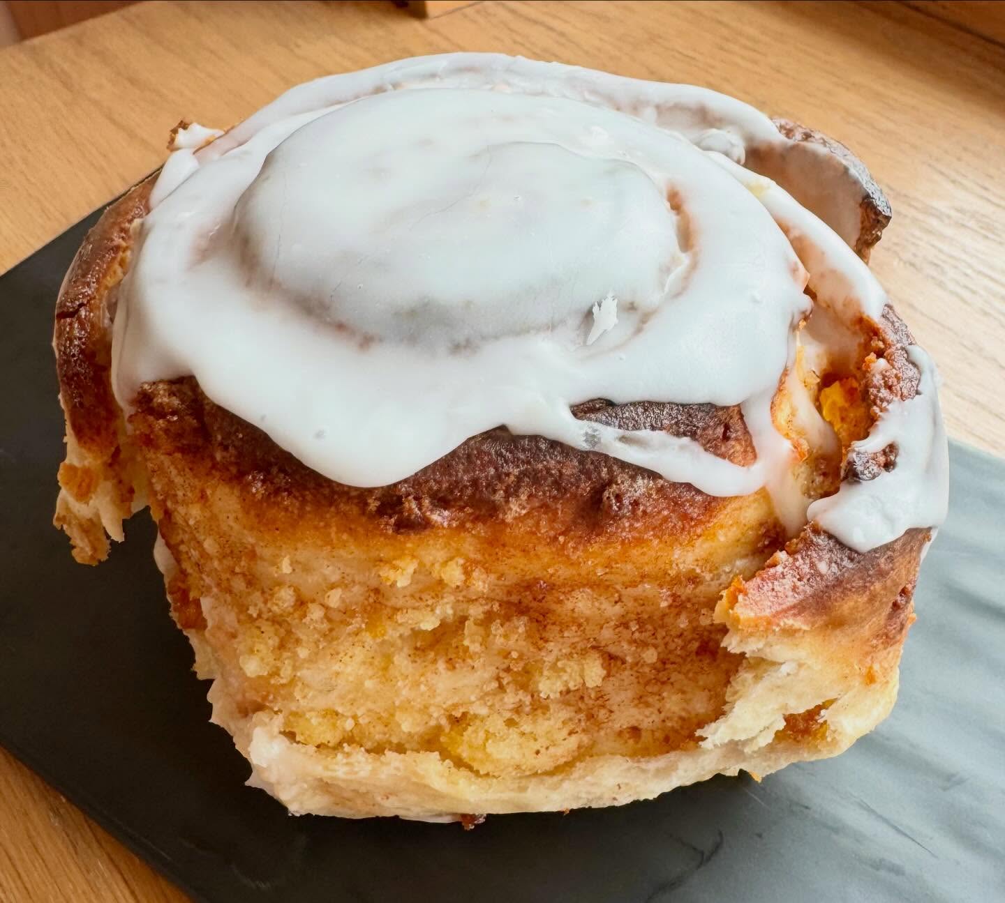 Cinnamon rolls will be ready at 9:30 this morning! Thomas is making extra, so you’ll have some for the snow tomorrow. They’ll go quick, so come in early! #rockawaysoriginal #cinnamonbuns