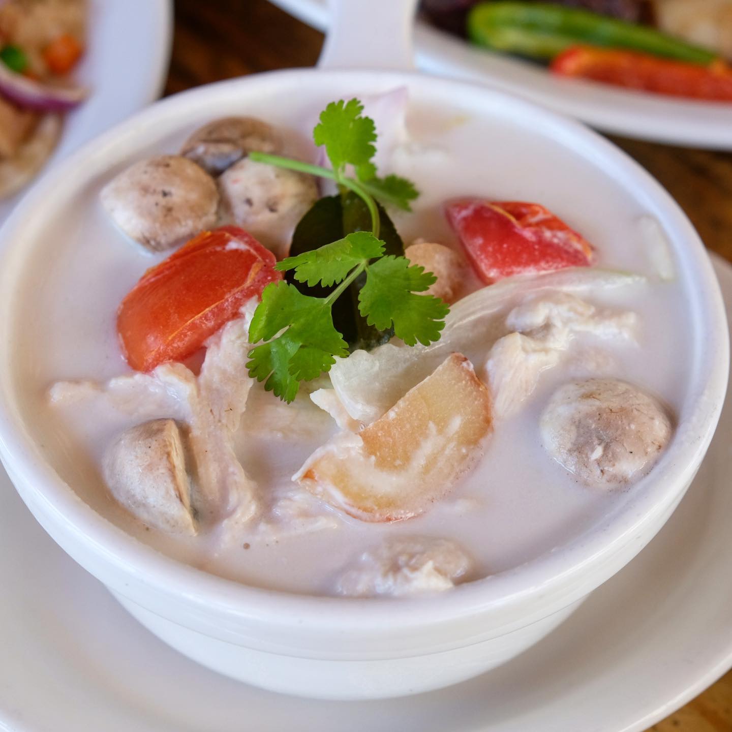 Who craves for the cozy & hearty soups tonight? This Tom Kha soup is yours. 😇😋
📍Thai Corner Café & Bar
100 W 2nd St, Reno, Nevada 89501
Tel: (775) 327-4333
👉🏻 Order online: www.thaicornercafe.net
🍽 We also deliver via @Grubhub
HOURS
Tue-Thu 11:30am-8pm
Fri-Sat 11:30am-9pm
Sun-Mon Closed
We accept dine-in by reservation only until further notice.
#thaicornercafe #thaifoodstagram #thairestaurant #eatthaifood #foodie #thaifood #reno #renonevada #renoeats #renofoodies #eatlocal #bayareabites #thrillist #bestthaifoodreno #yelpreno #visitreno #discoverreno #renotahoe #renosmallbusiness #renofoodporn #renofood #cocktails #wine #beer #solutionbox360