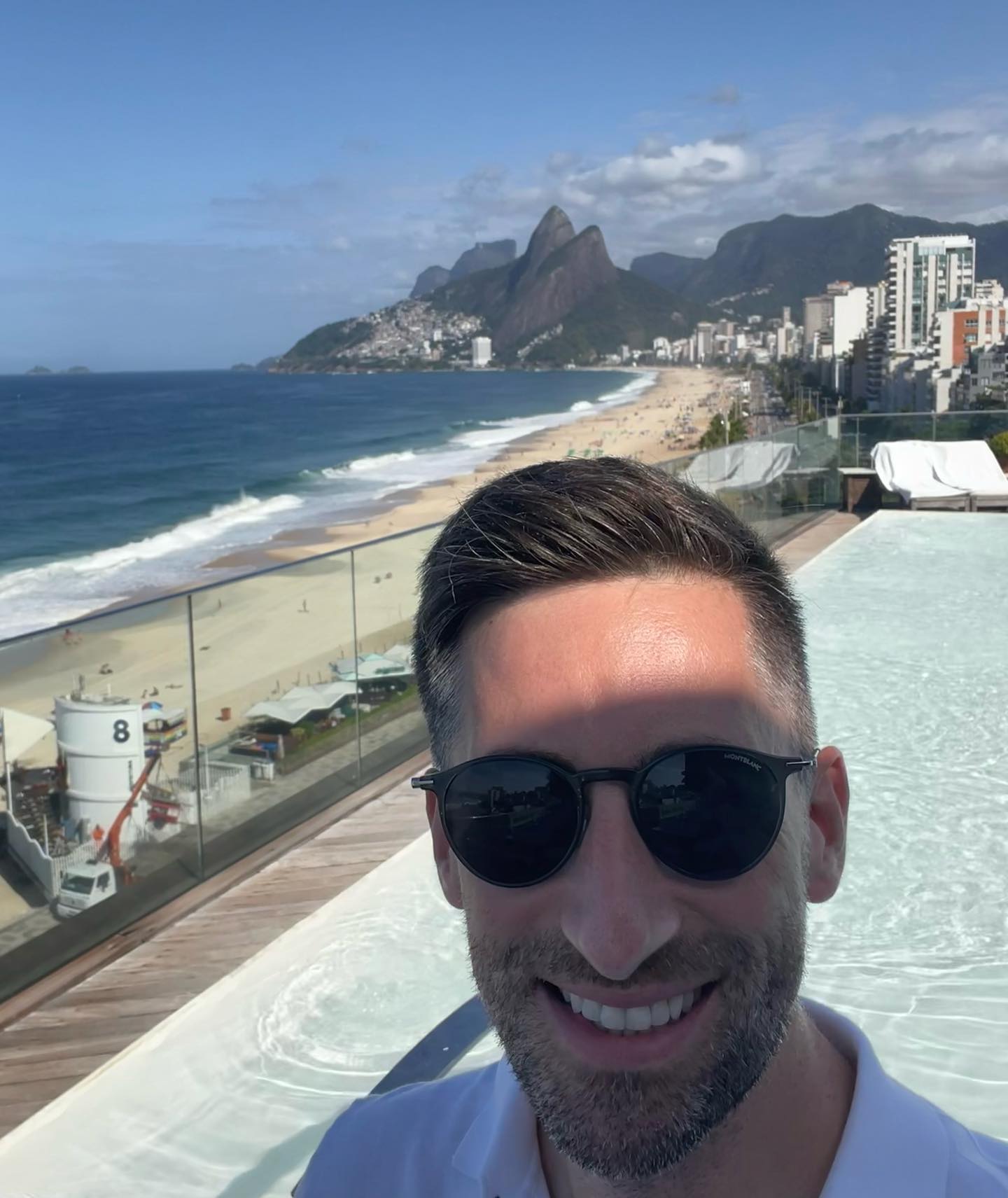 Brazil 🇧🇷 - a place I have been going to since my childhood. Besides visiting family it has always been a place of great inspiration in my career as a dentist. Especially in esthetic dentistry, Brazil is a world leader. For me to combine German technical perfectionism with the artistic side of esthetic dentistry has always been a passion. I believe that whatever we do in dentistry, even if it’s just a small filling or a single crown, should look natural and esthetically pleasing.
#abudhabidentist #dentistabudhabi #dubaidentist #dentistdubai #smiledesign #digitalsmiledesign #zahnarzt #dentist #estheticdentistry #veneers #3shape #highenddentistry #digitaldentistry #sboe #biologicaldentistry #predictibledentistry #adent #veneersabudhabi #veneersdubai #fullmouthrehabilitation #biomimeticdentistry #functionaldentistry #sboe #adent