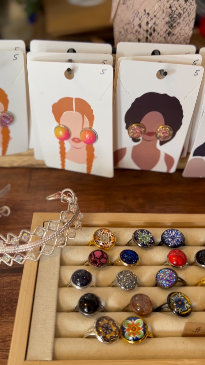 We have pretty things!! Come check them out at Heidi’s Dress Shop!
#prettythings #happy #heidisdressshop #atchisonkansas