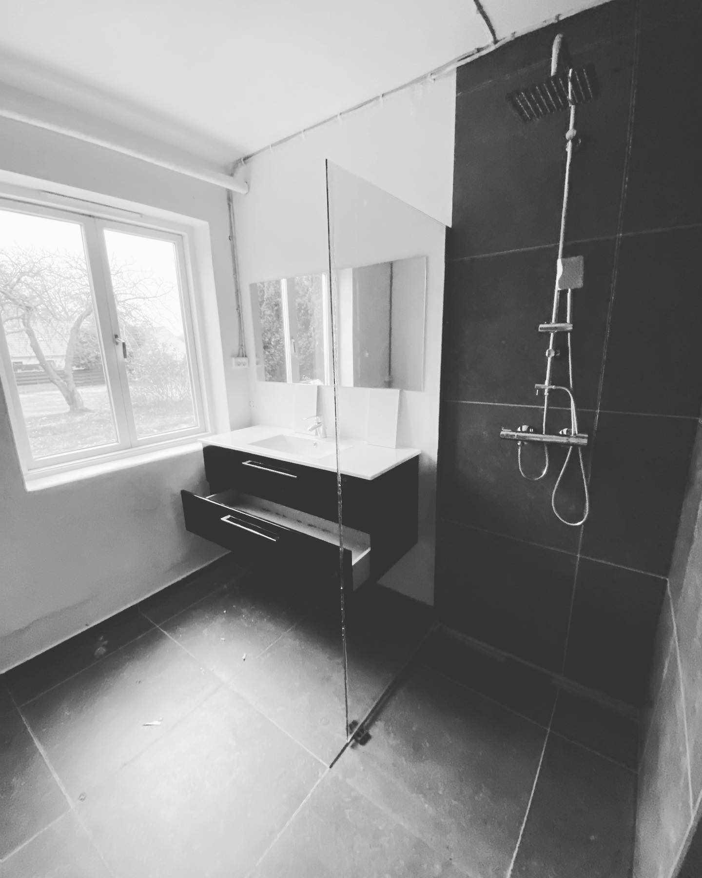 Nye vand- og afløbsrør. Montering DONE ✔️ #vvskraft #renovering #unidrain #nordsjælland